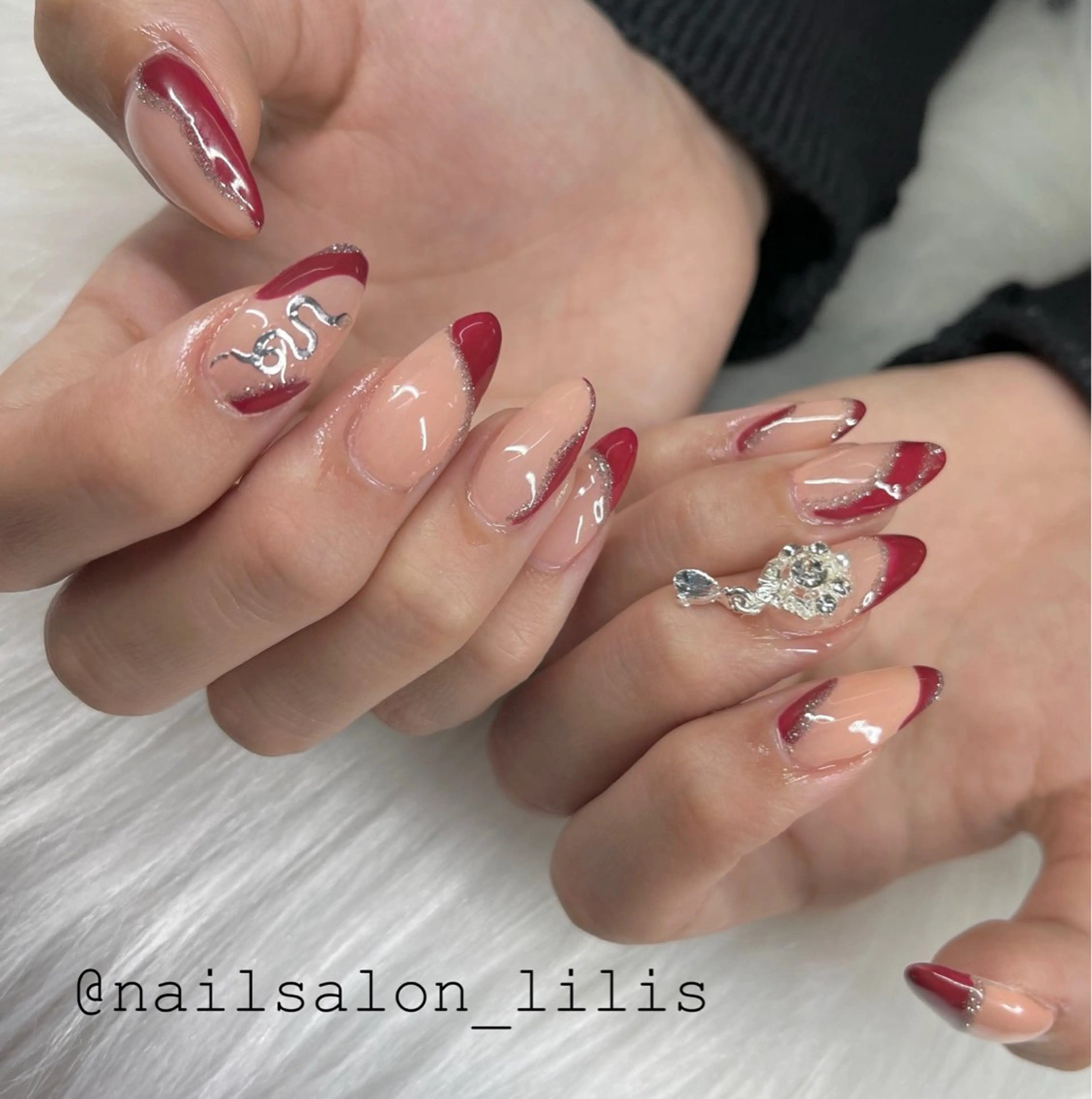 ネイル フラッシュネイル 冬ネイル クリスマス nailsalon lilis所属・nailsalon Lilisのネイルデザイン