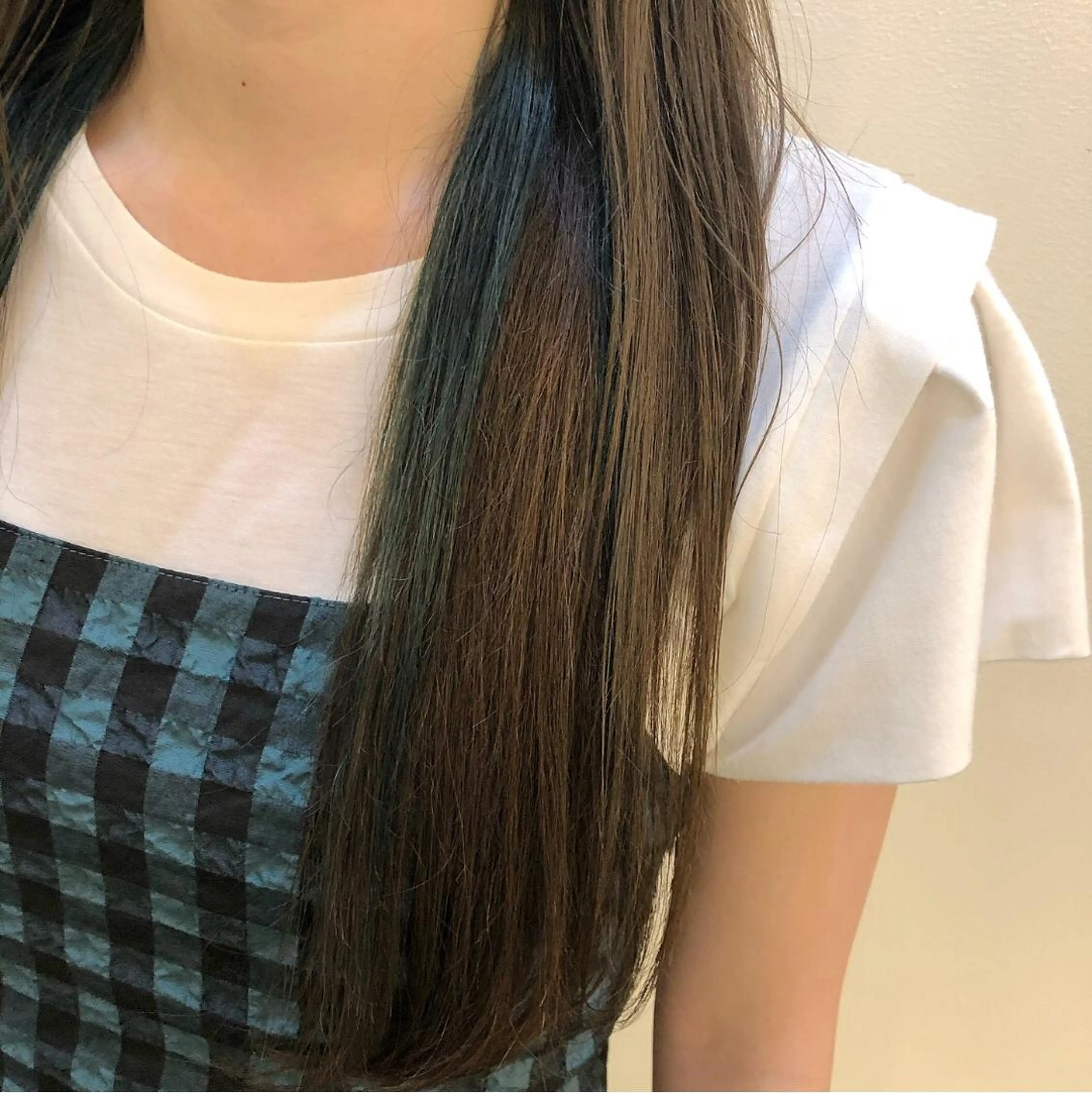 ロング ヘアカラー トリートメント 坂田 友梨奈のヘアスタイル