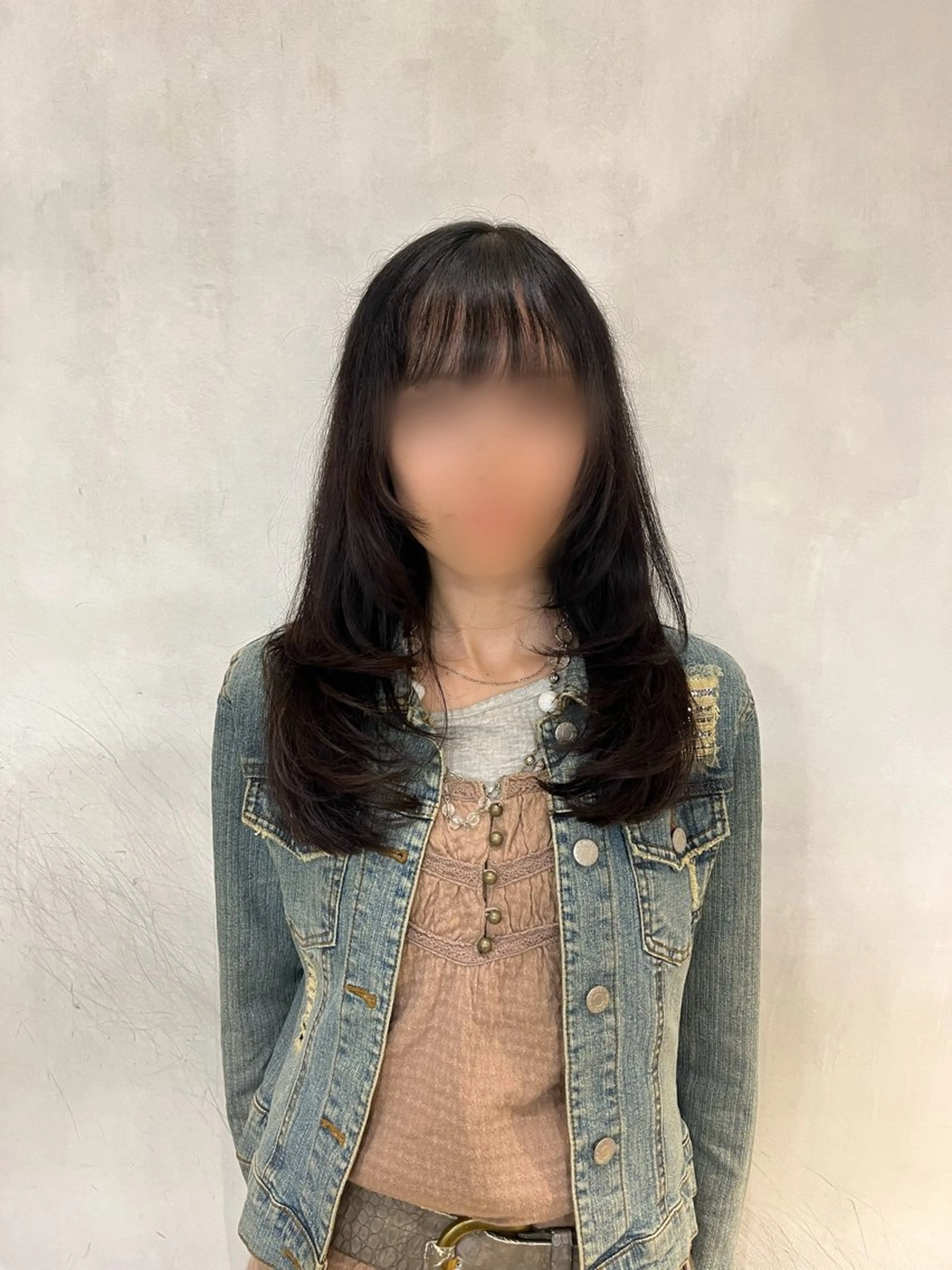 ロング レイヤーカットモデル irohaのヘアスタイル