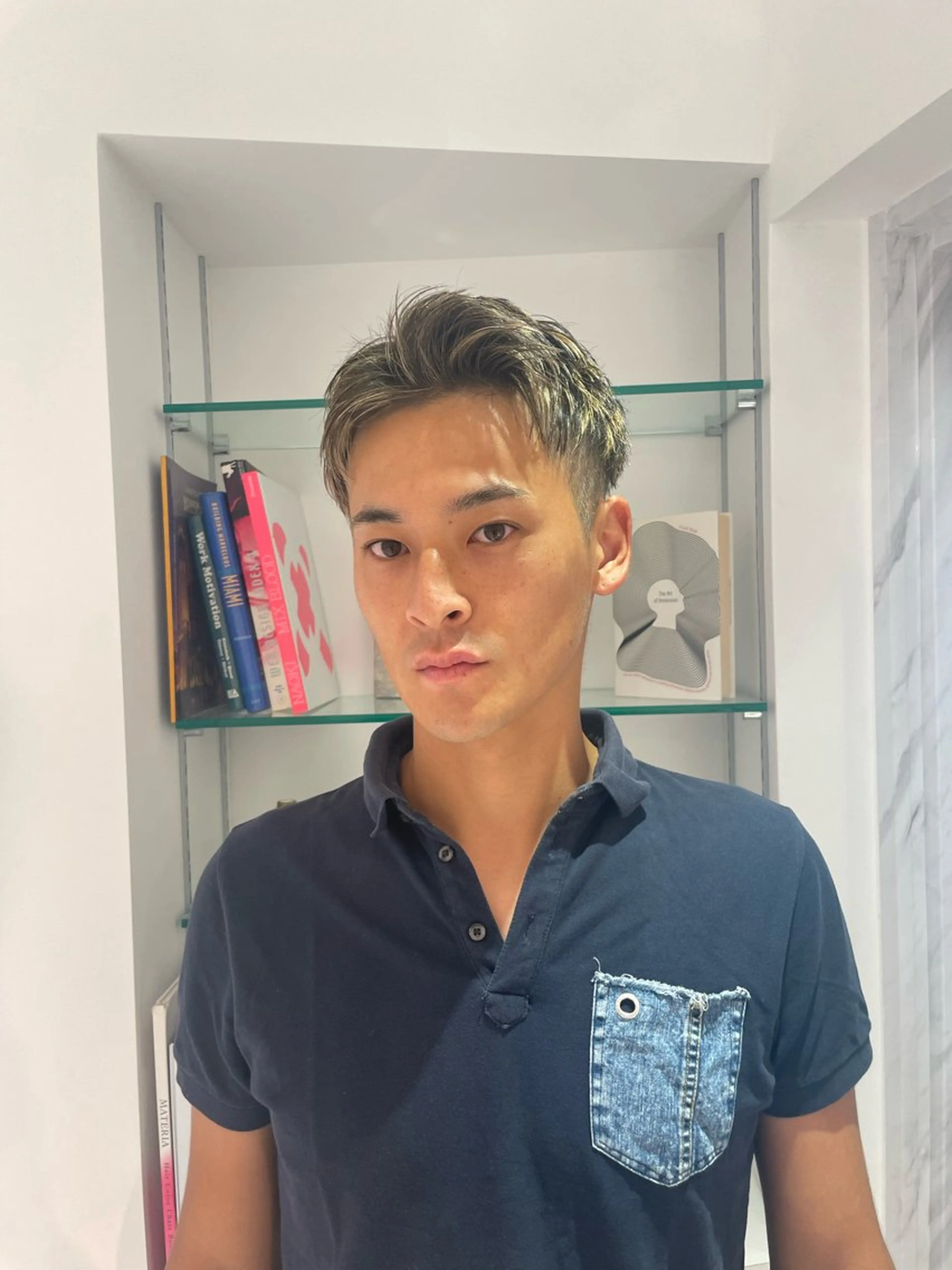 カラー メンズ メンズメッシュ メッシュ カット ヘアカラー 佐藤 綾郁のヘアスタイル