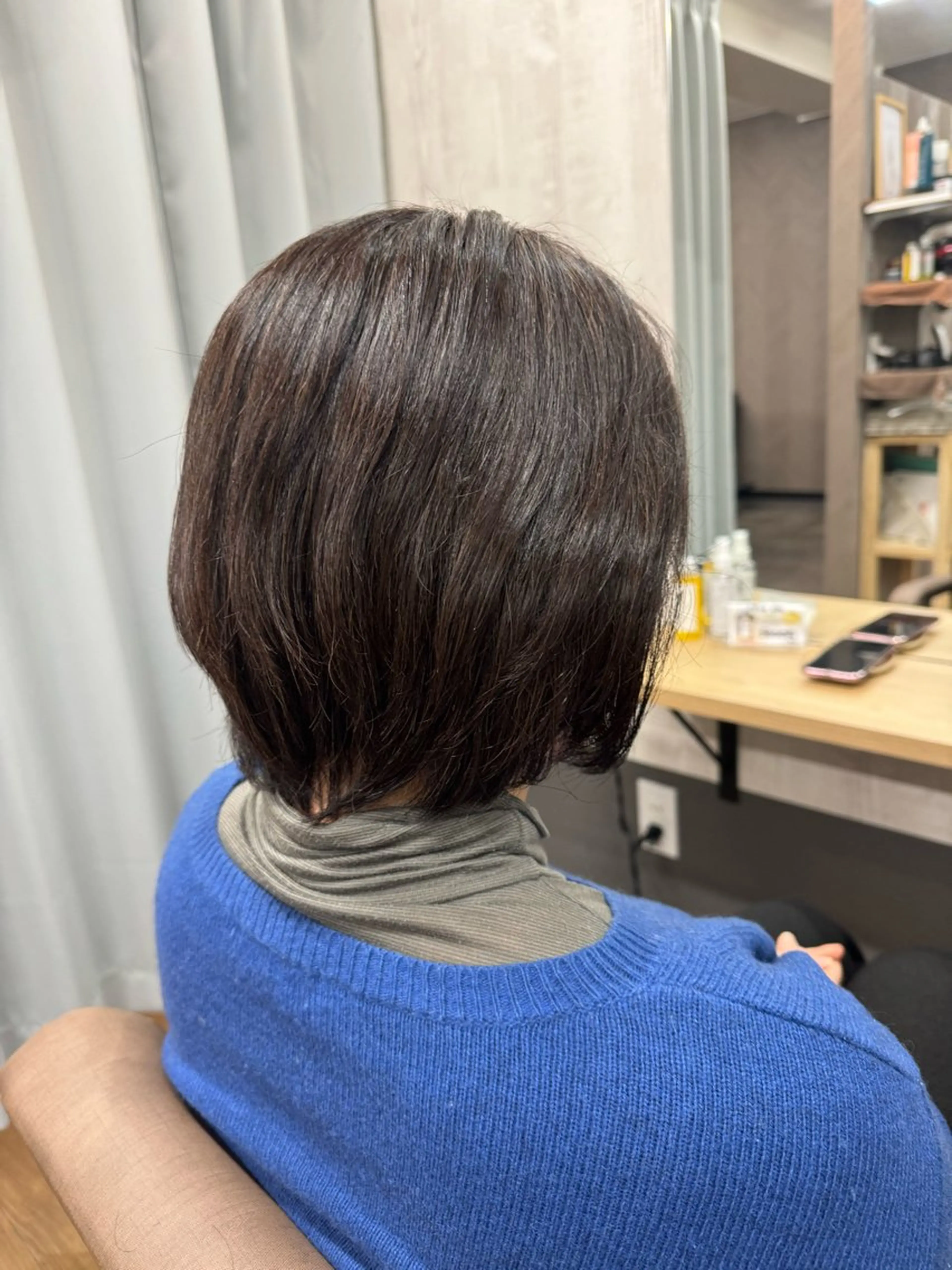 ミディアム アッシュ アッシュブラウン レイヤーカット カット ヘアカラー トリートメント TELA HAIR 稲毛店　千尋のヘアスタイル