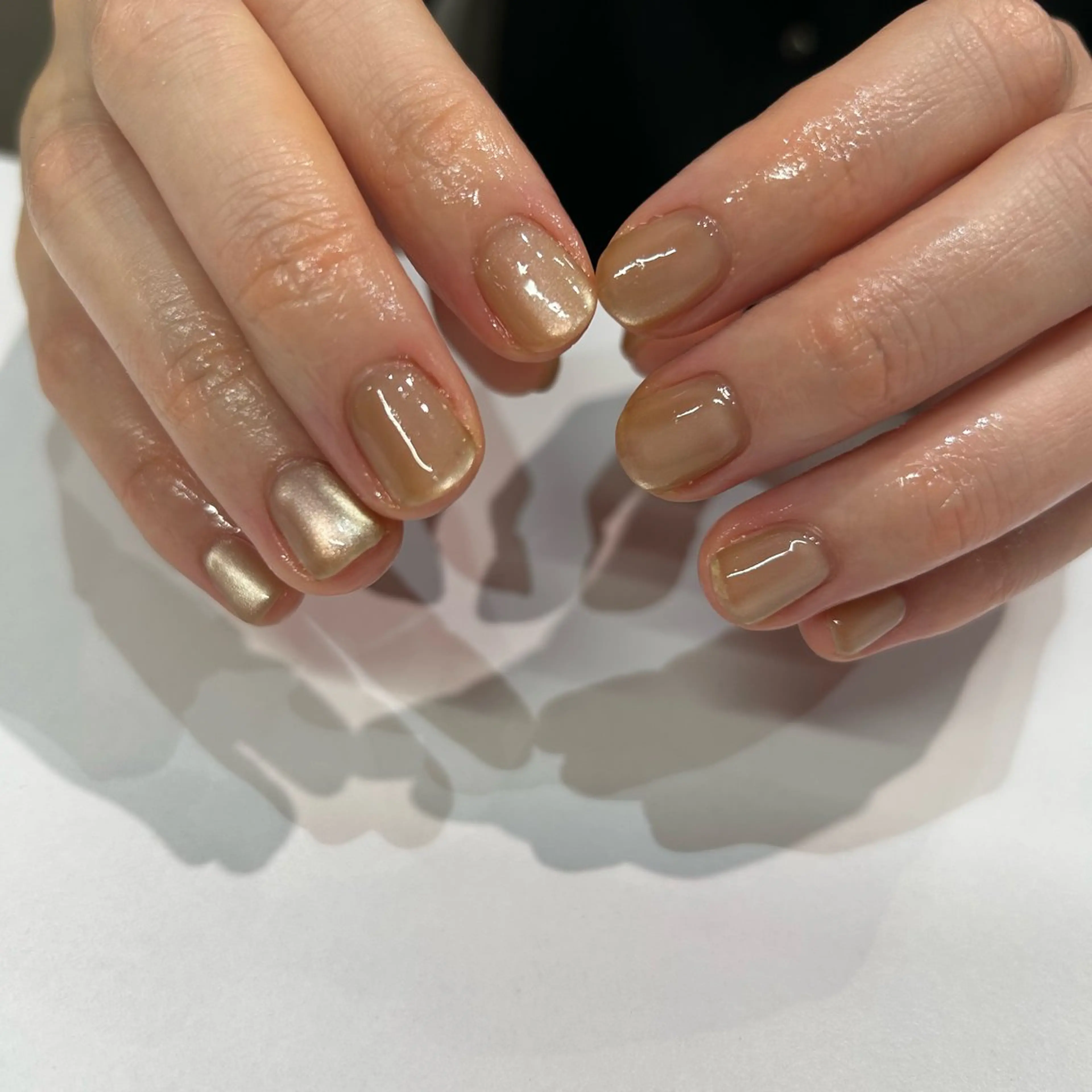ネイル マグネットネイル ニュアンスネイル シンプルネイル ハンドネイル nail&care salon soa所属・soa/美容液ケアで 自爪を育てるネイルのネイルデザイン