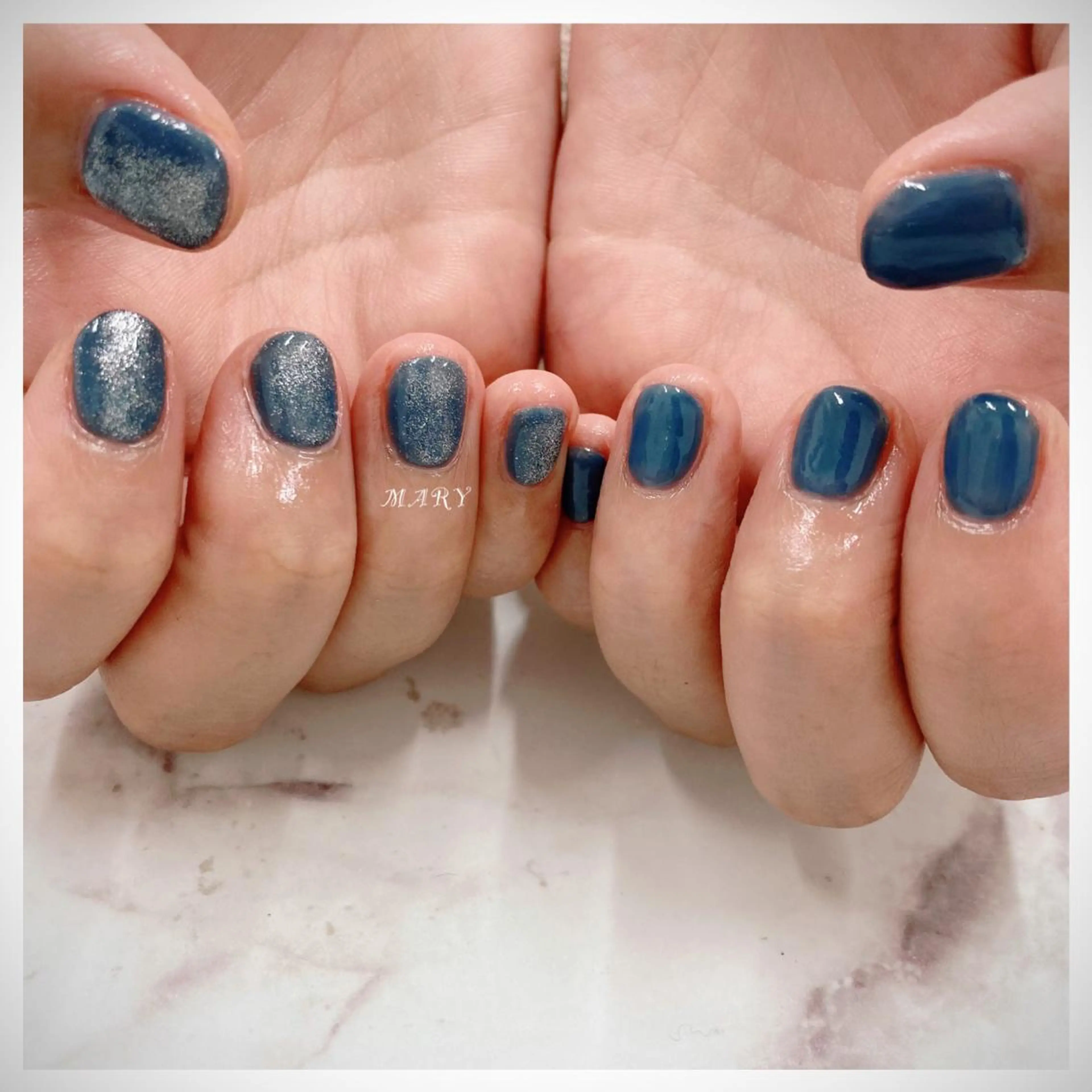 ネイル ブルー マグネットネイル ニュアンスネイル ワンカラーネイル ショートネイル ハンドネイル Mary nail所属・Mary nail .narumiのネイルデザイン