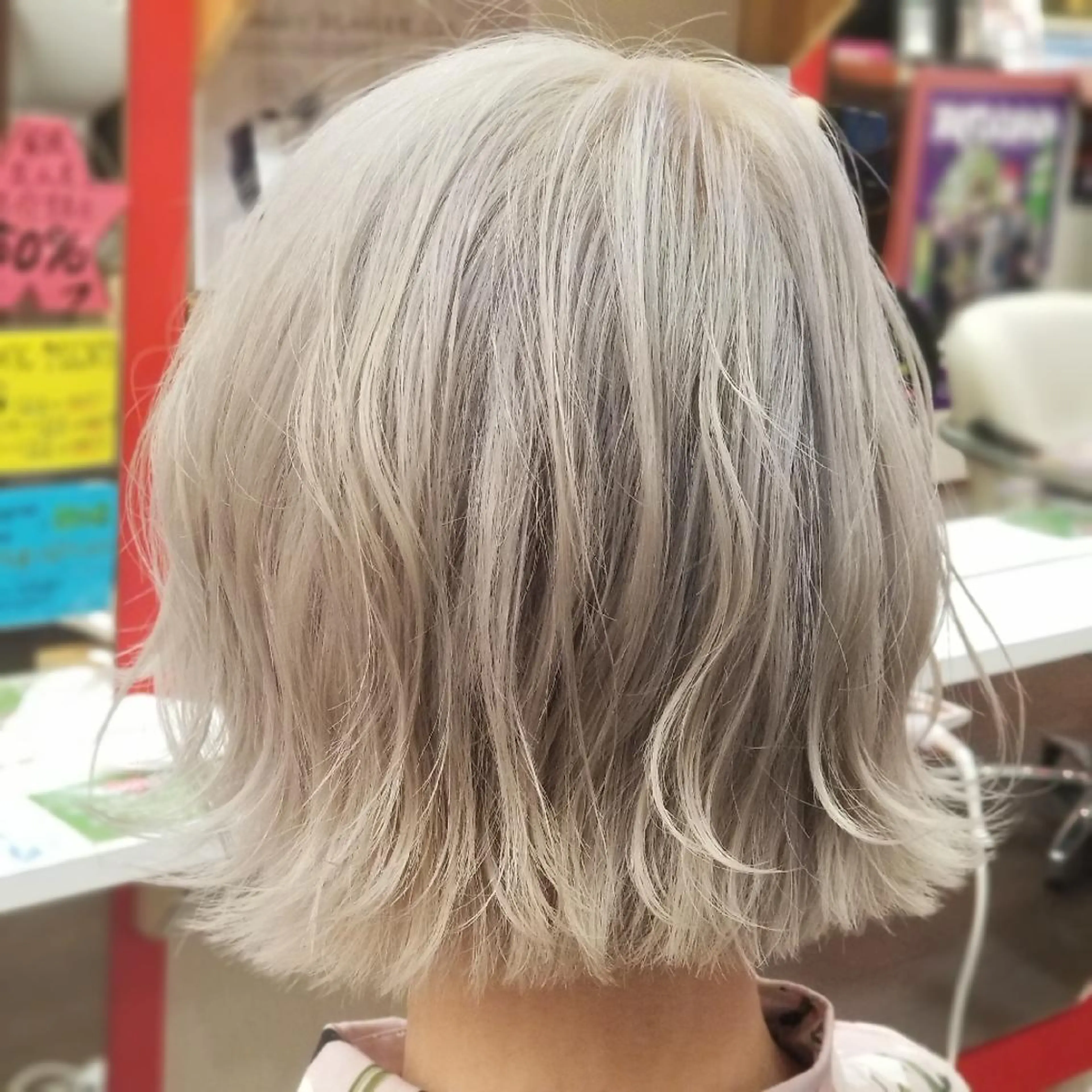 ミディアム カラー ベージュカラー ブリーチ ヘアカラー 植田 修平/エクステ /髪質改善カラーのヘアスタイル