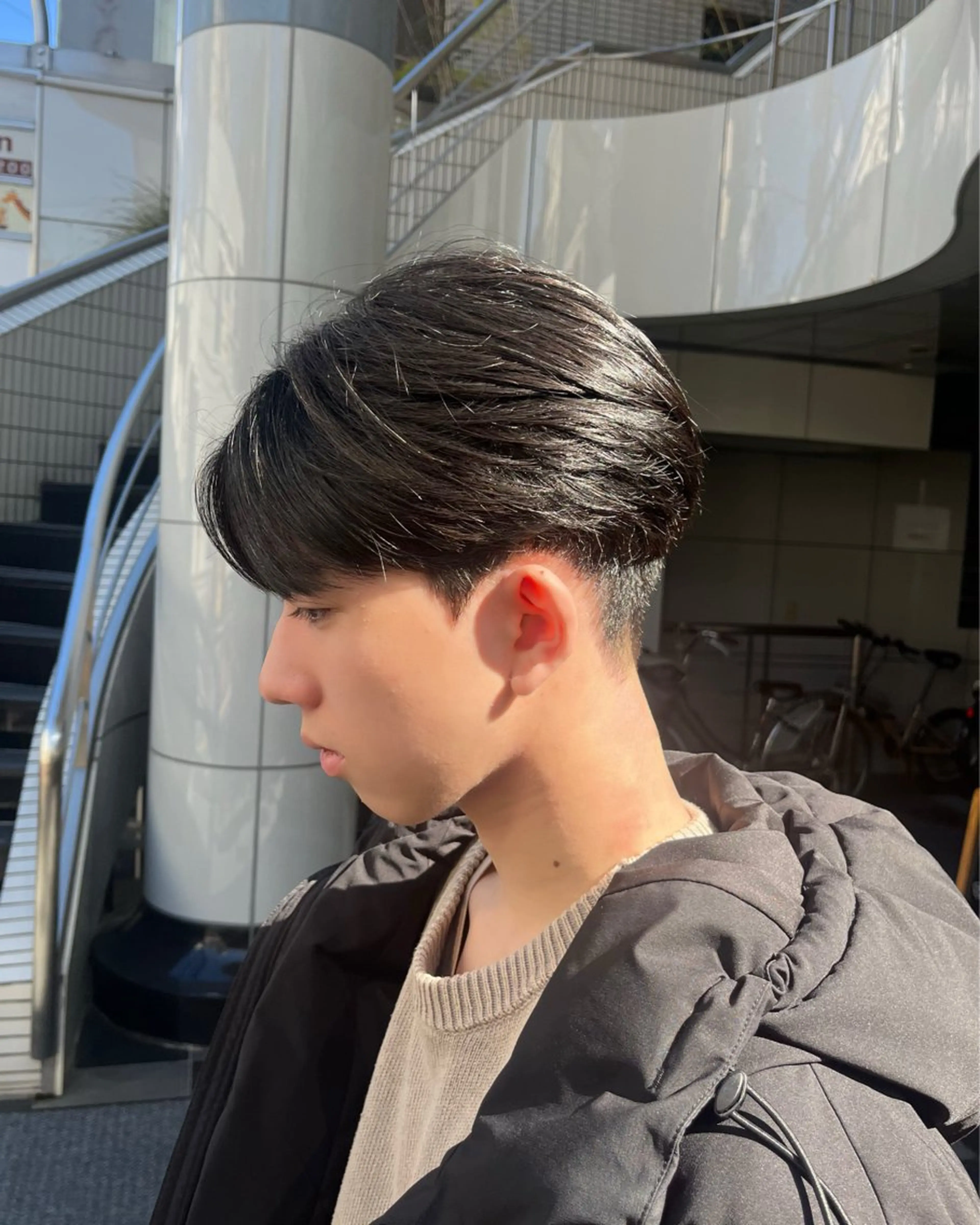 メンズ メンズ韓国風 刈り上げ カット トリートメント 森 ハリス誠一のヘアスタイル