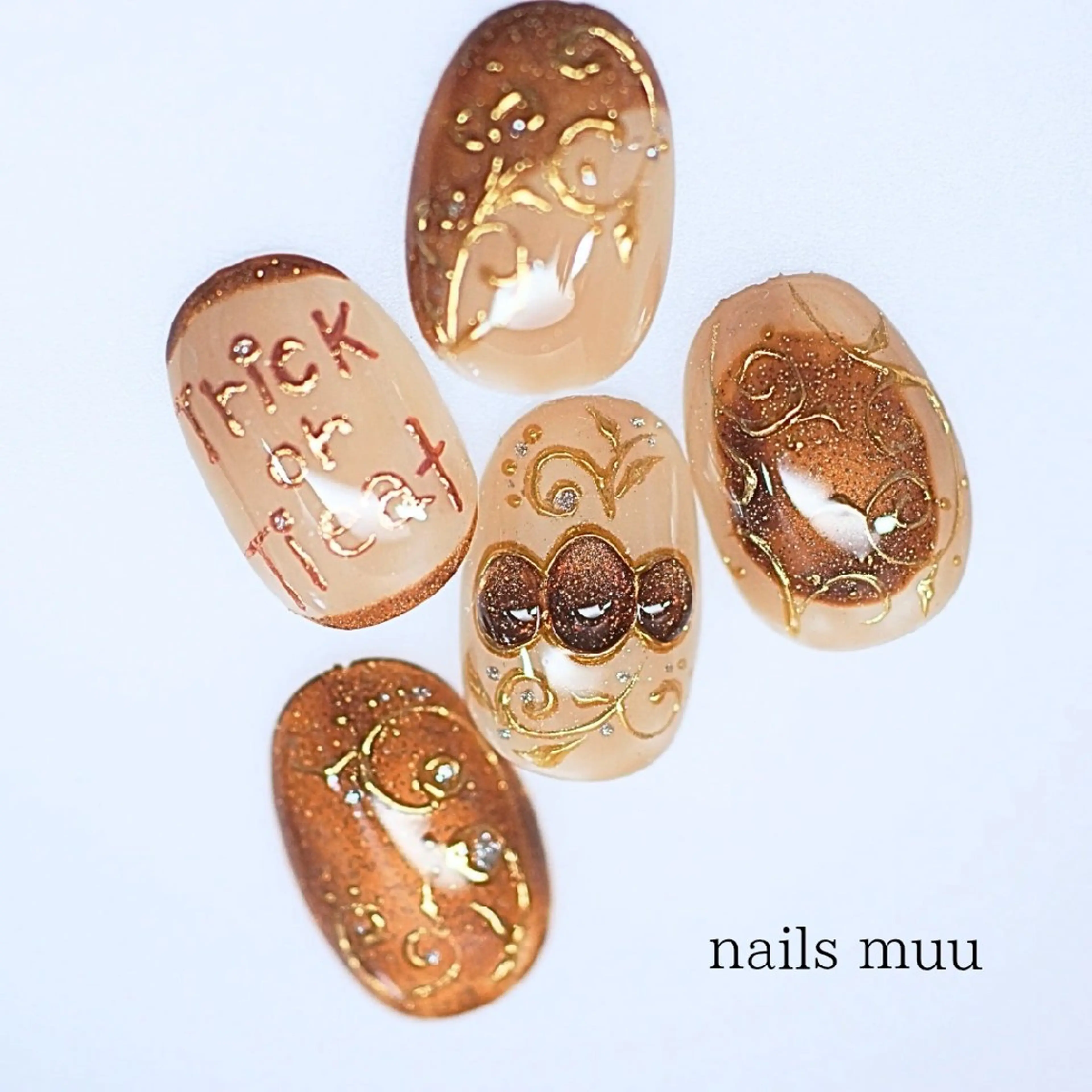 ネイル アートネイル ブラウン フラッシュネイル ハロウィン マグネットネイル ハンドネイル nails muu まゆのネイルデザイン