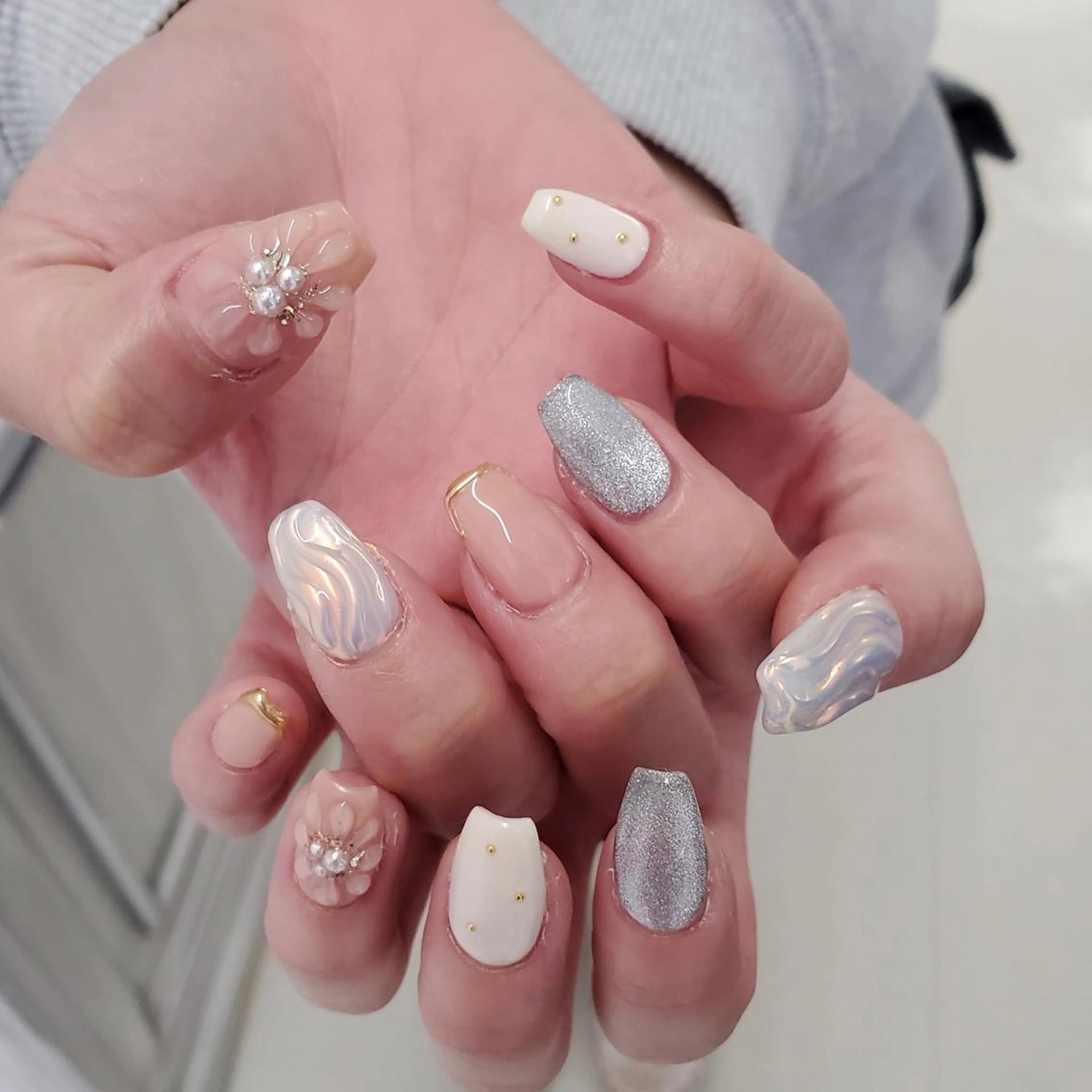 ネイル アートネイル オーロラネイル ジェルネイル ミラーネイル ニュアンスネイル nailstudio eviz新宿店のネイルデザイン