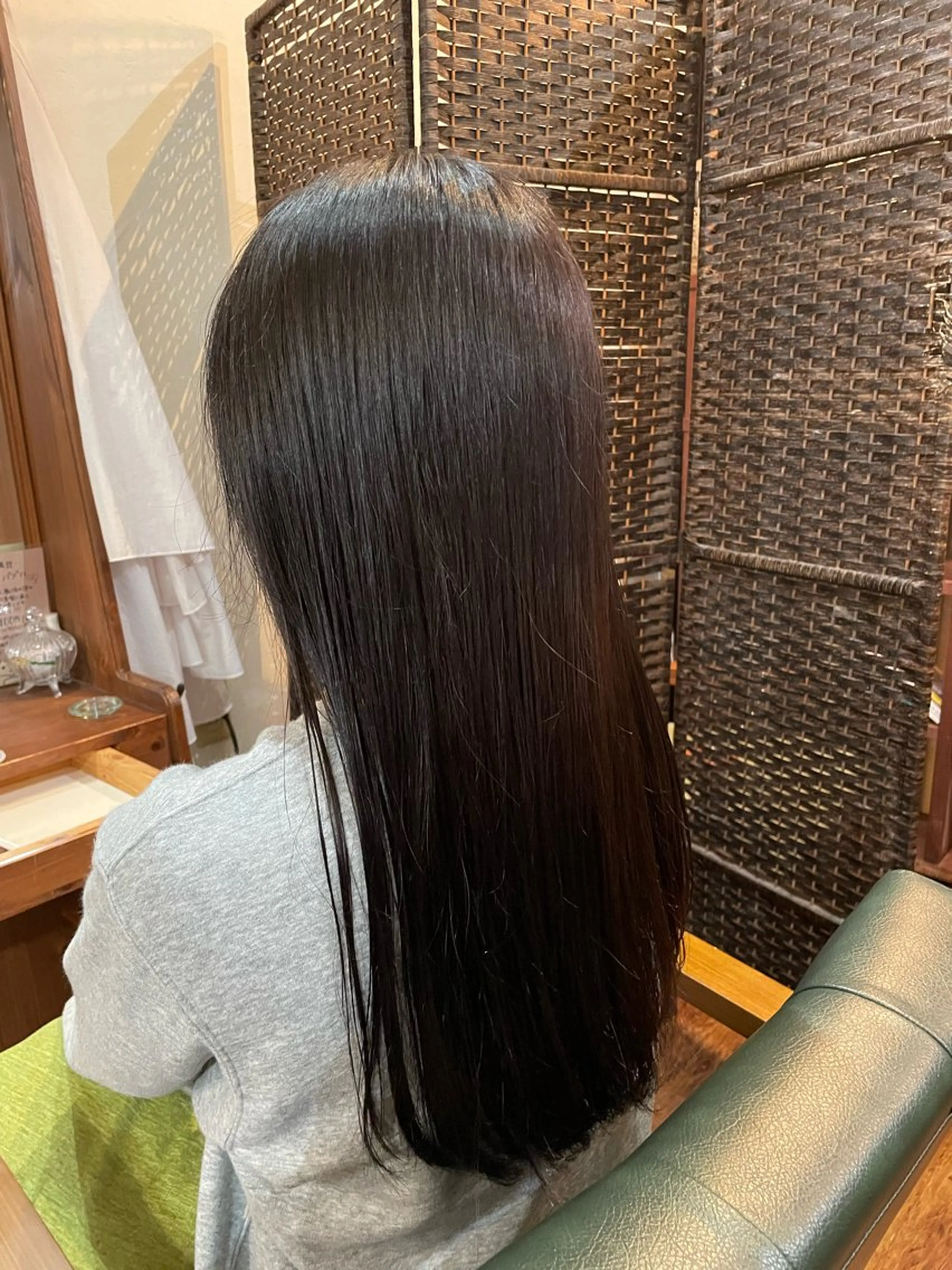 カラー アッシュ story 増田 わかなのヘアスタイル