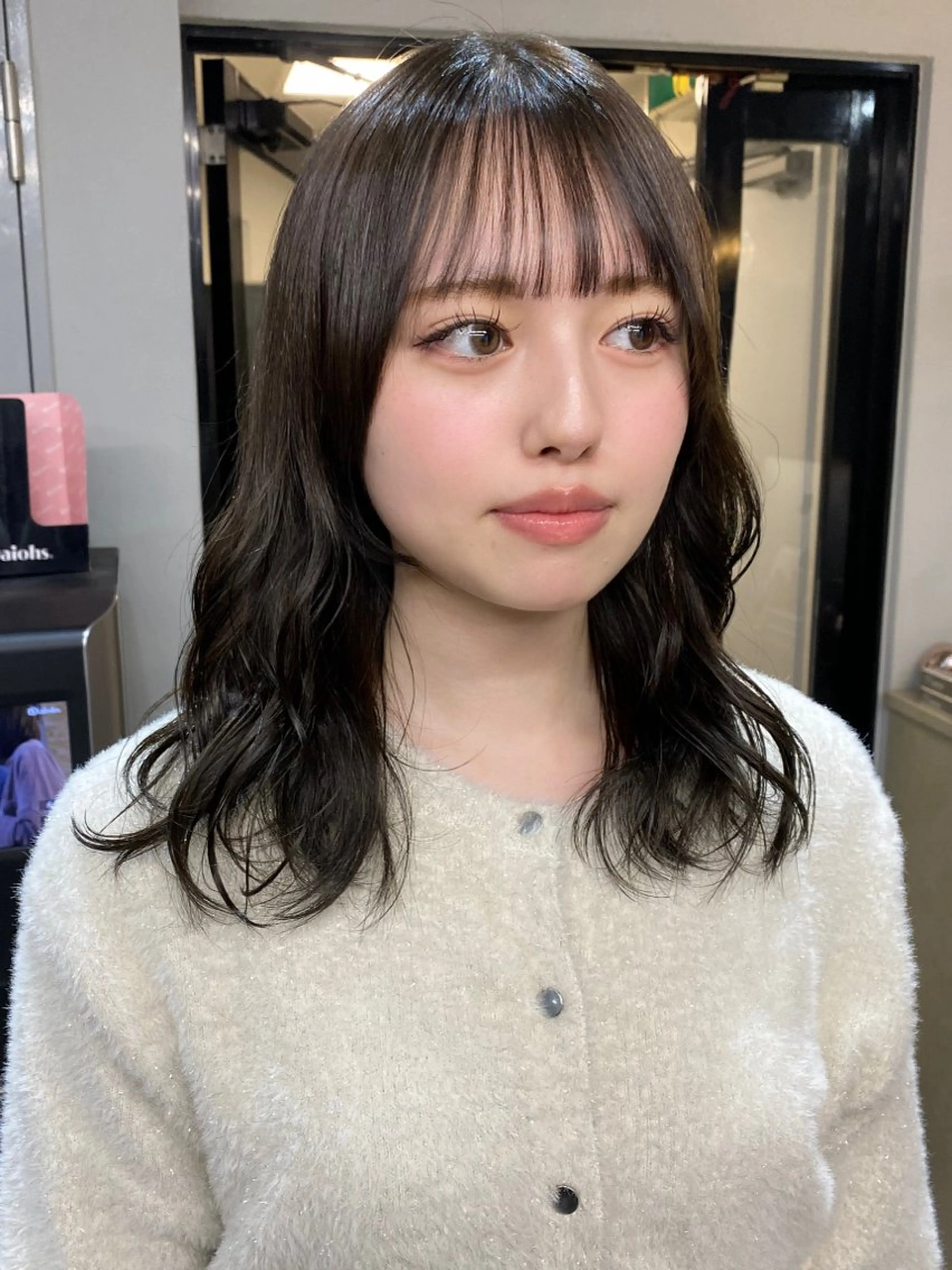 セミロング カラー 透明感カラー グレージュ 佐藤 侑哉のヘアスタイル