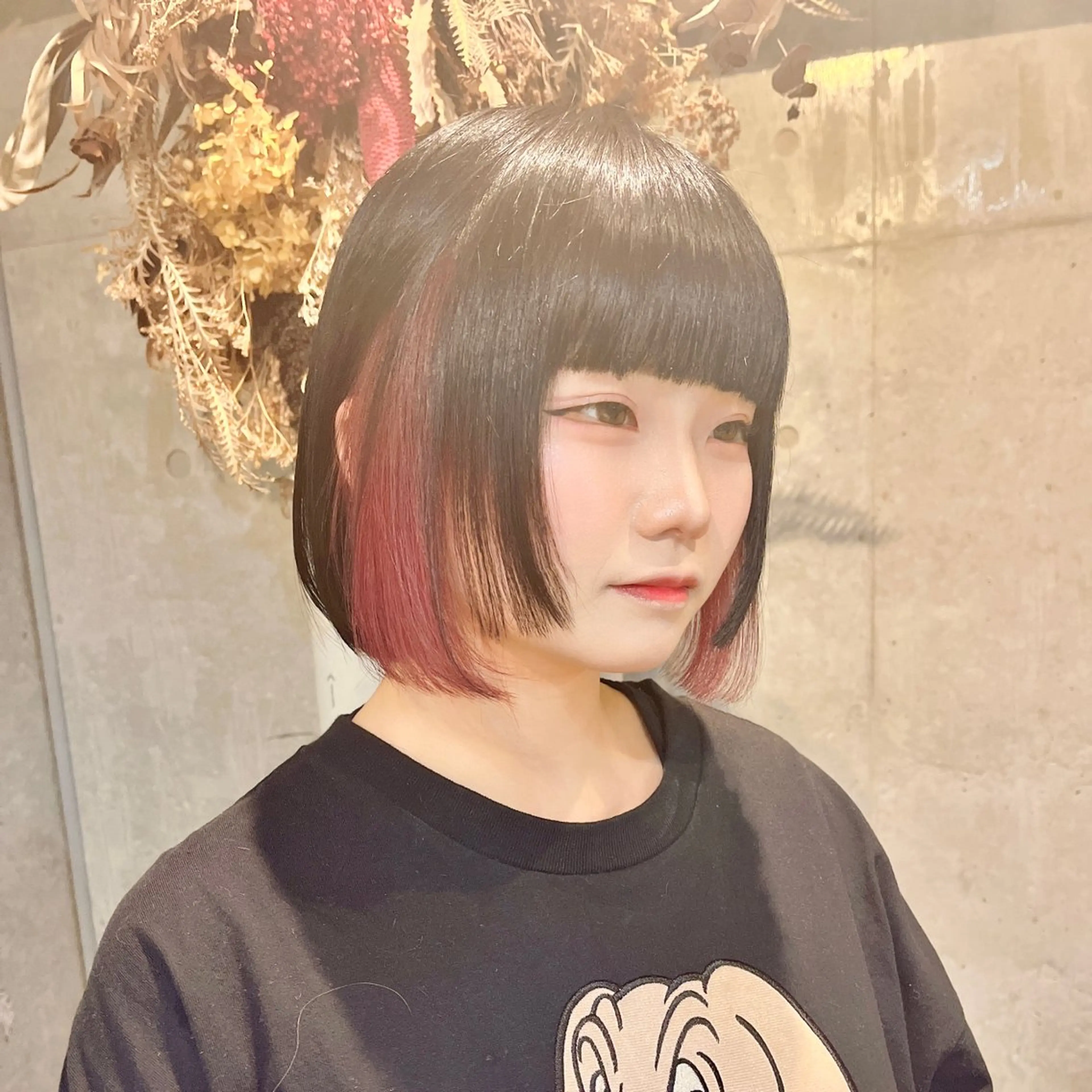 ショート カラー 黒髪 ブリーチ ブルーカラー ブルーブラック ケアブリーチ ヘアカラー 藤澤 夏実/インナーカラーのヘアスタイル