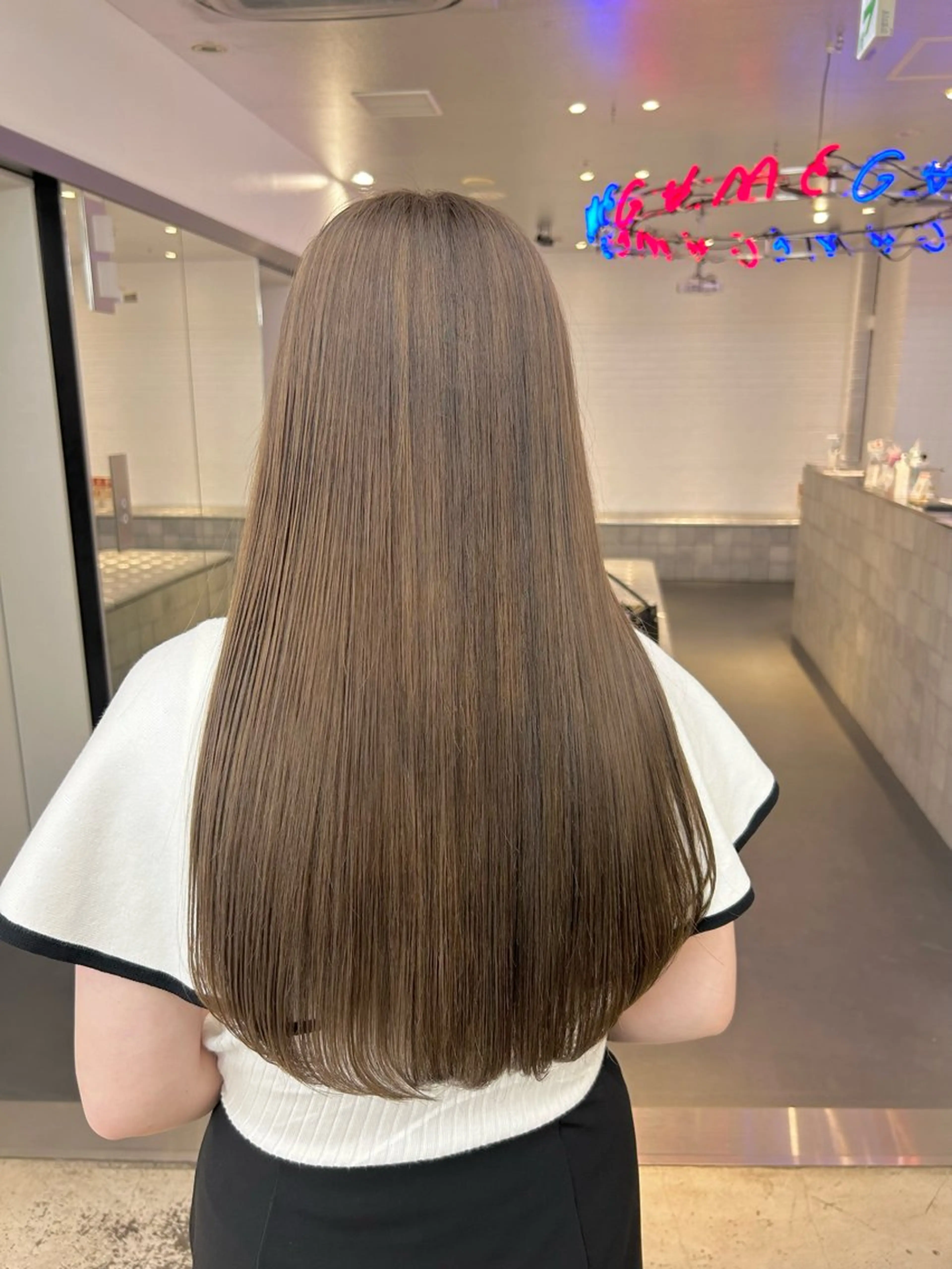 カラー mile所属・mile ちなつのヘアスタイル