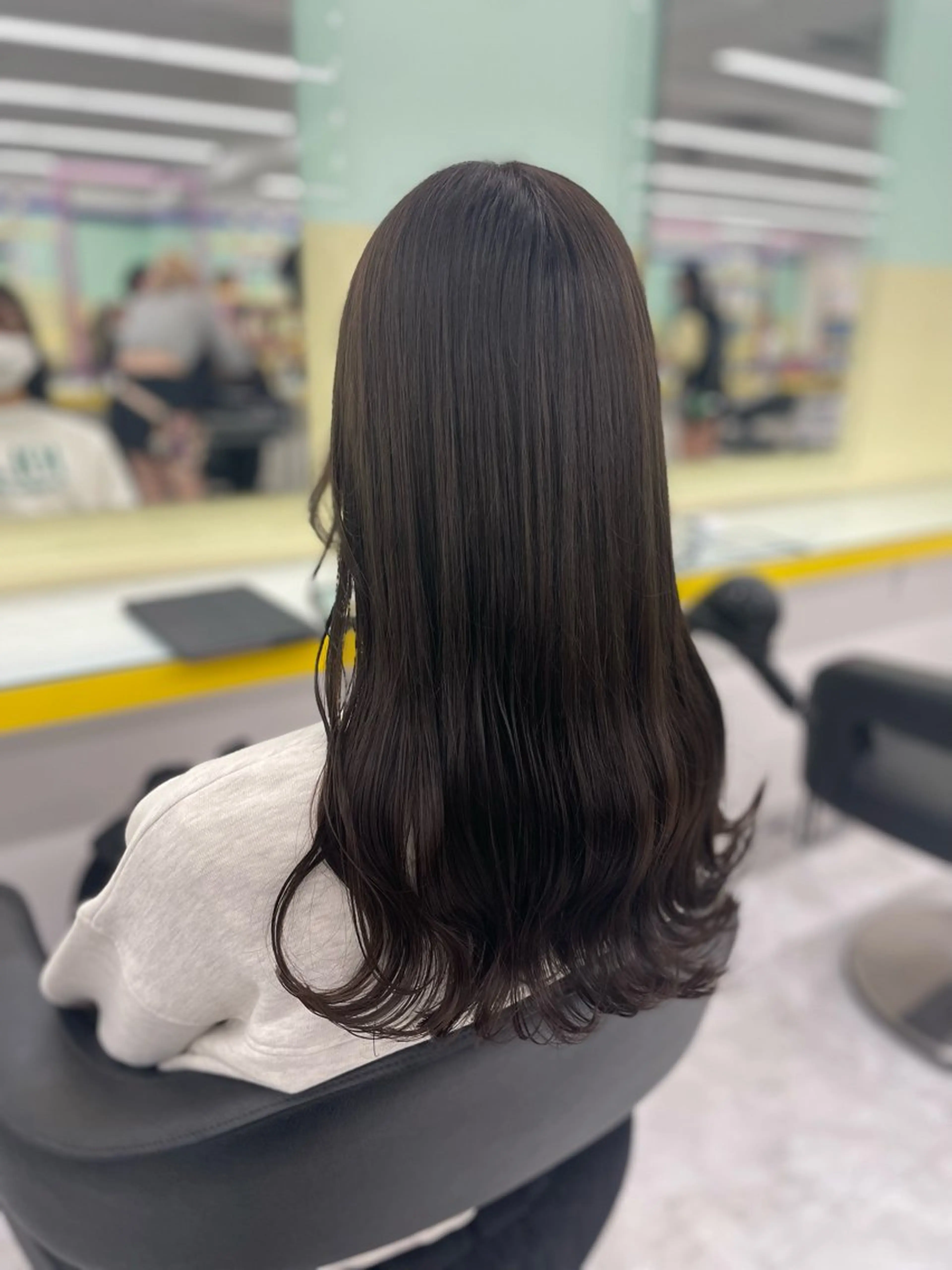 セミロング カラー ヘアアレンジ カット ヘアカラー トリートメント ☁️縮毛矯正✖️ 赤み消し☁️りくのヘアスタイル