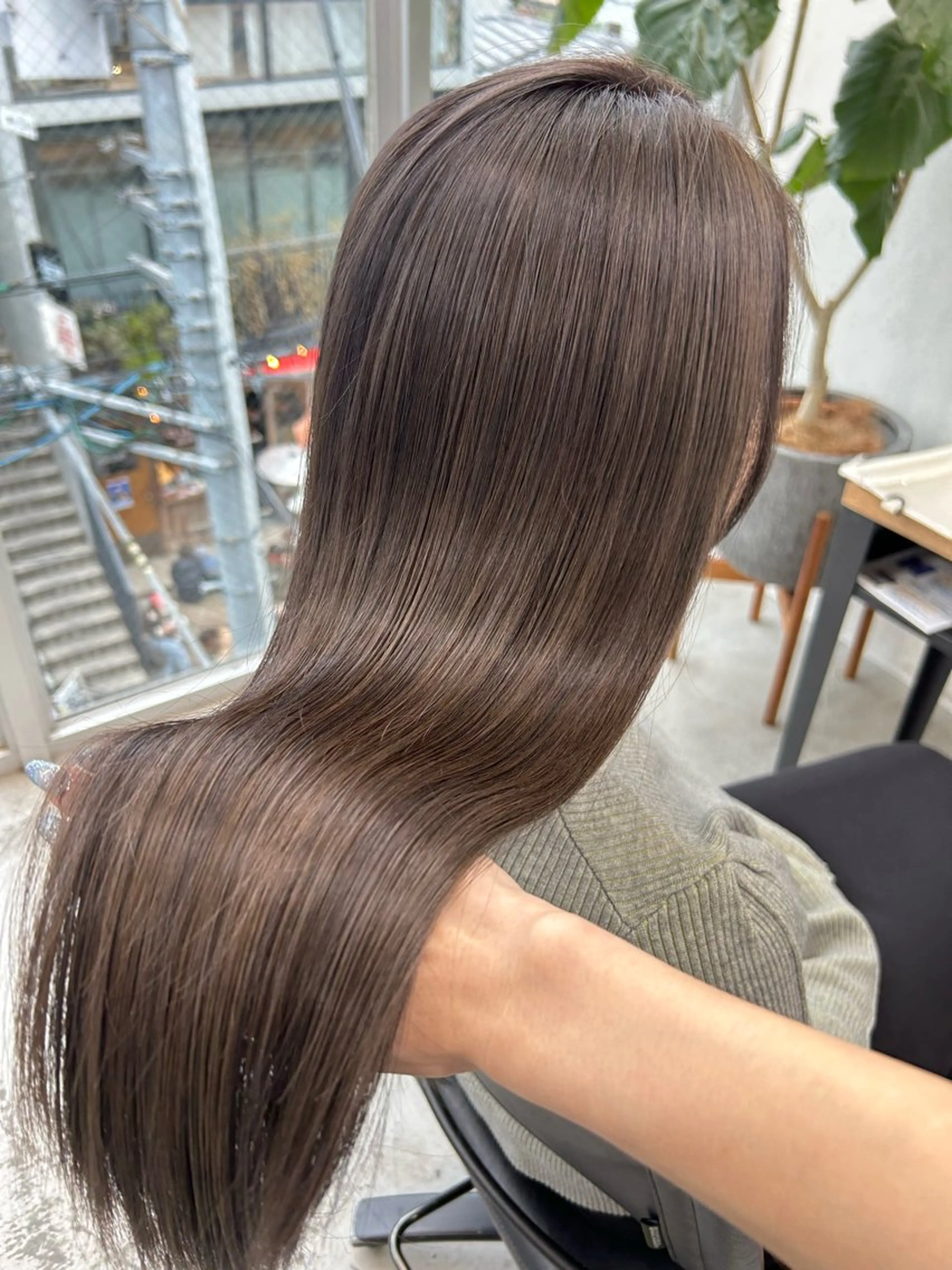 ロング カラー トリートメント カット ヘアカラー トリートメント 🧸艶々韓国ヘア 🧁mizunaのヘアスタイル