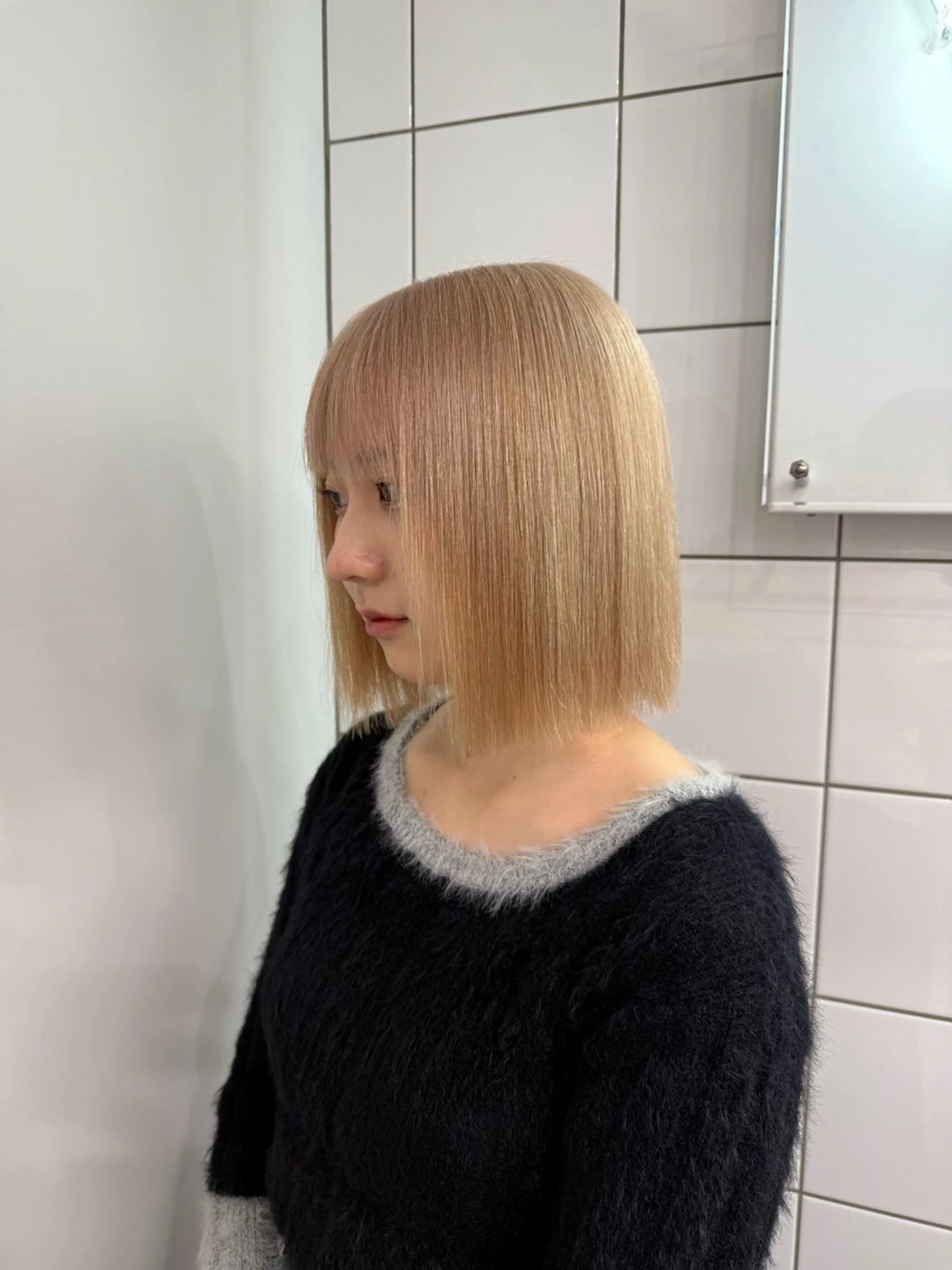 ロング カラー ベージュカラー ミルクティーベージュ ヘアカラー ハイトーン特化/ 複雑履歴修正/拓真のヘアスタイル