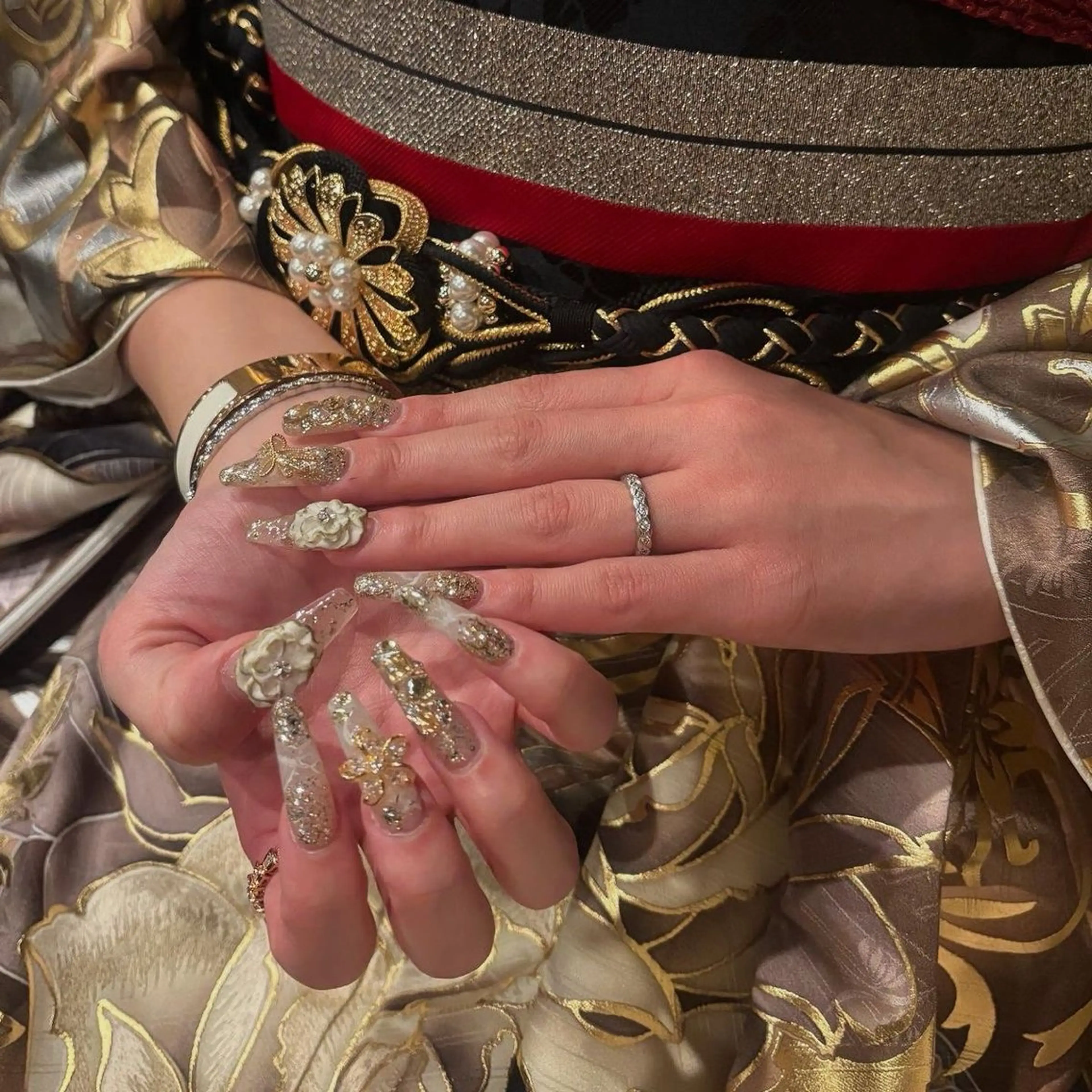 成人式ネイル フルデザインの写真