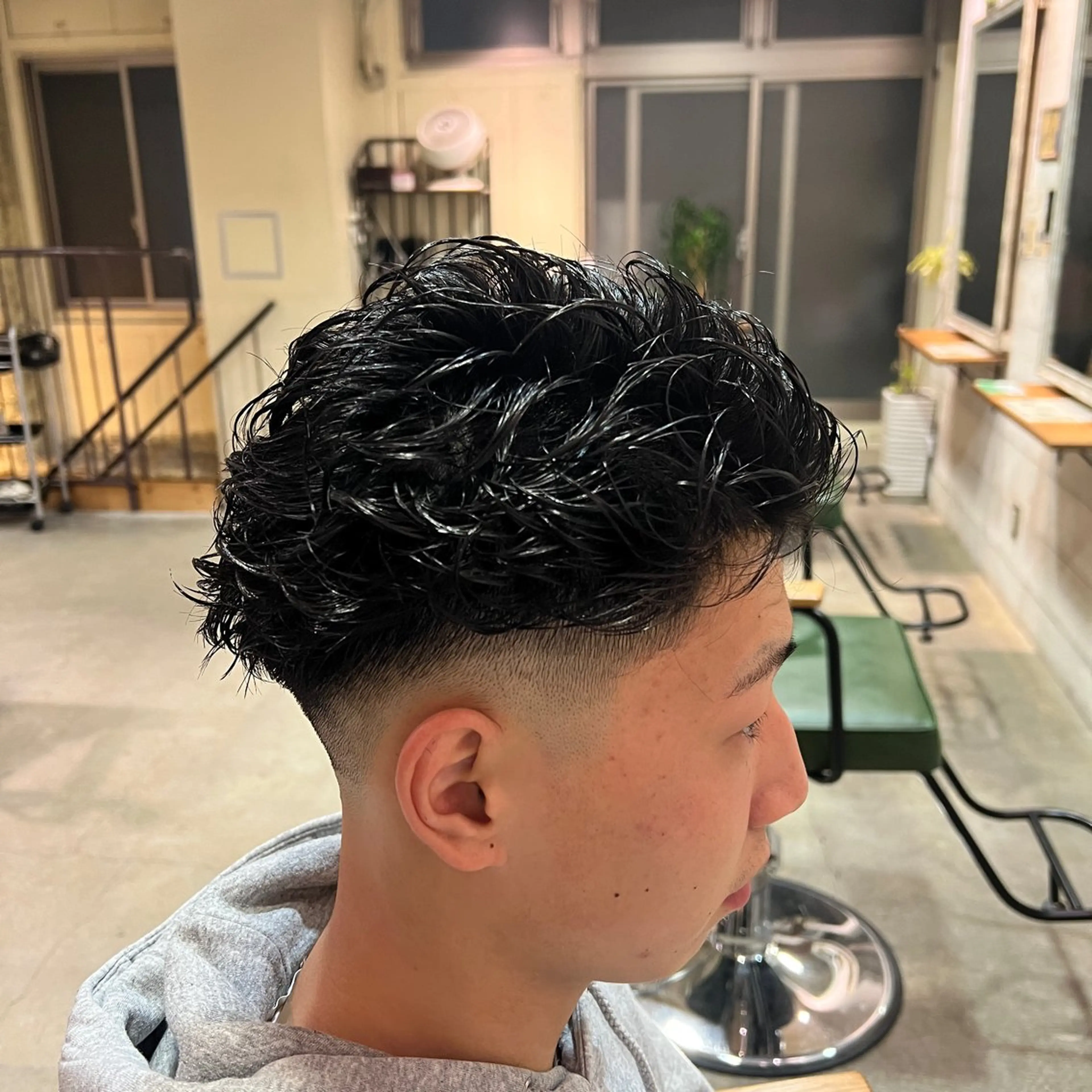 ショート パーマ メンズ カット パーマ 岸本 桂輝のヘアスタイル