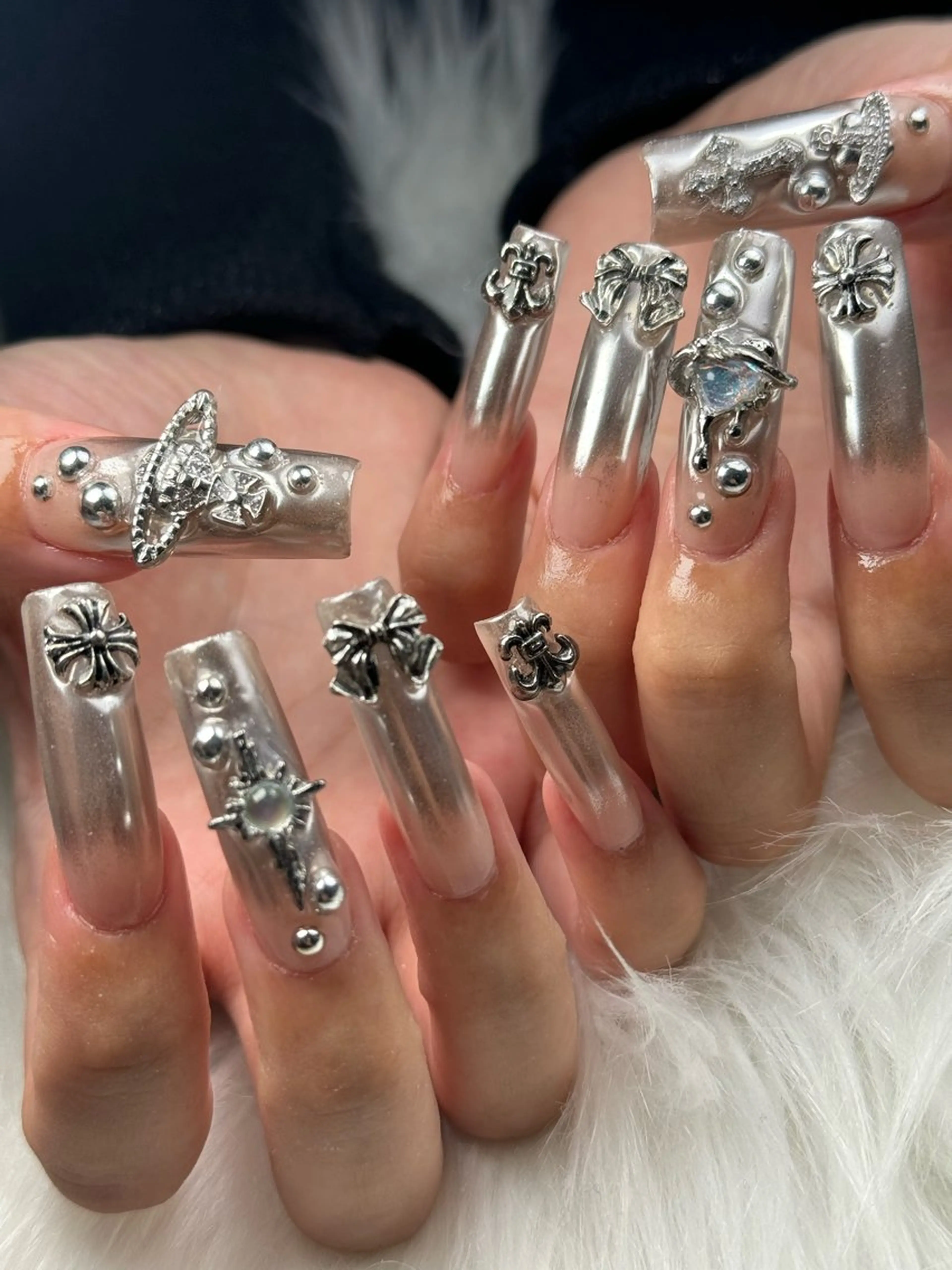 ネイル Nail Salon L'arc所属・💊大阪/南船場 monica🧠のネイルデザイン