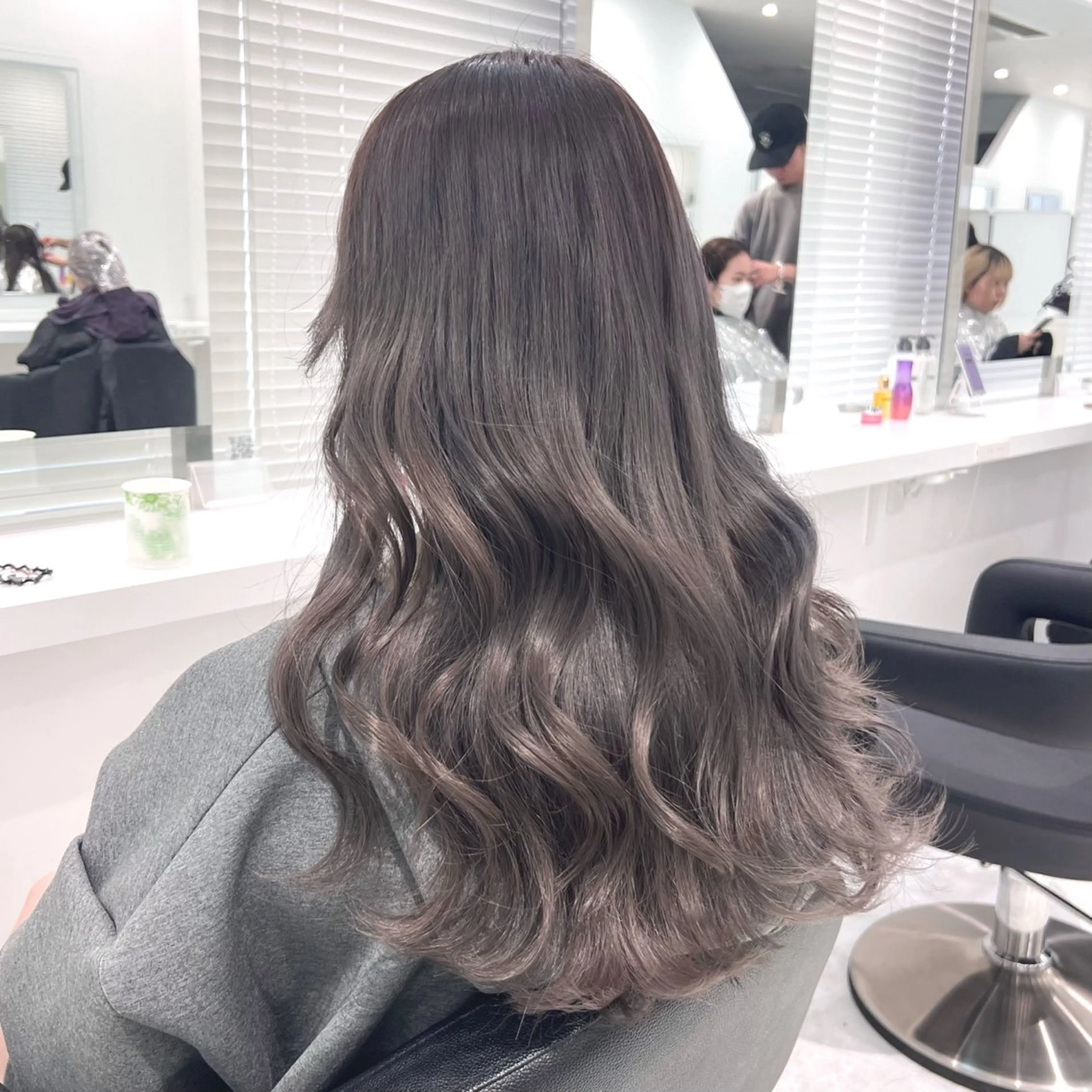 ロング カラー ヘアカラー トリートメント 艶髪グレージュ特化/ CHIKARAのヘアスタイル