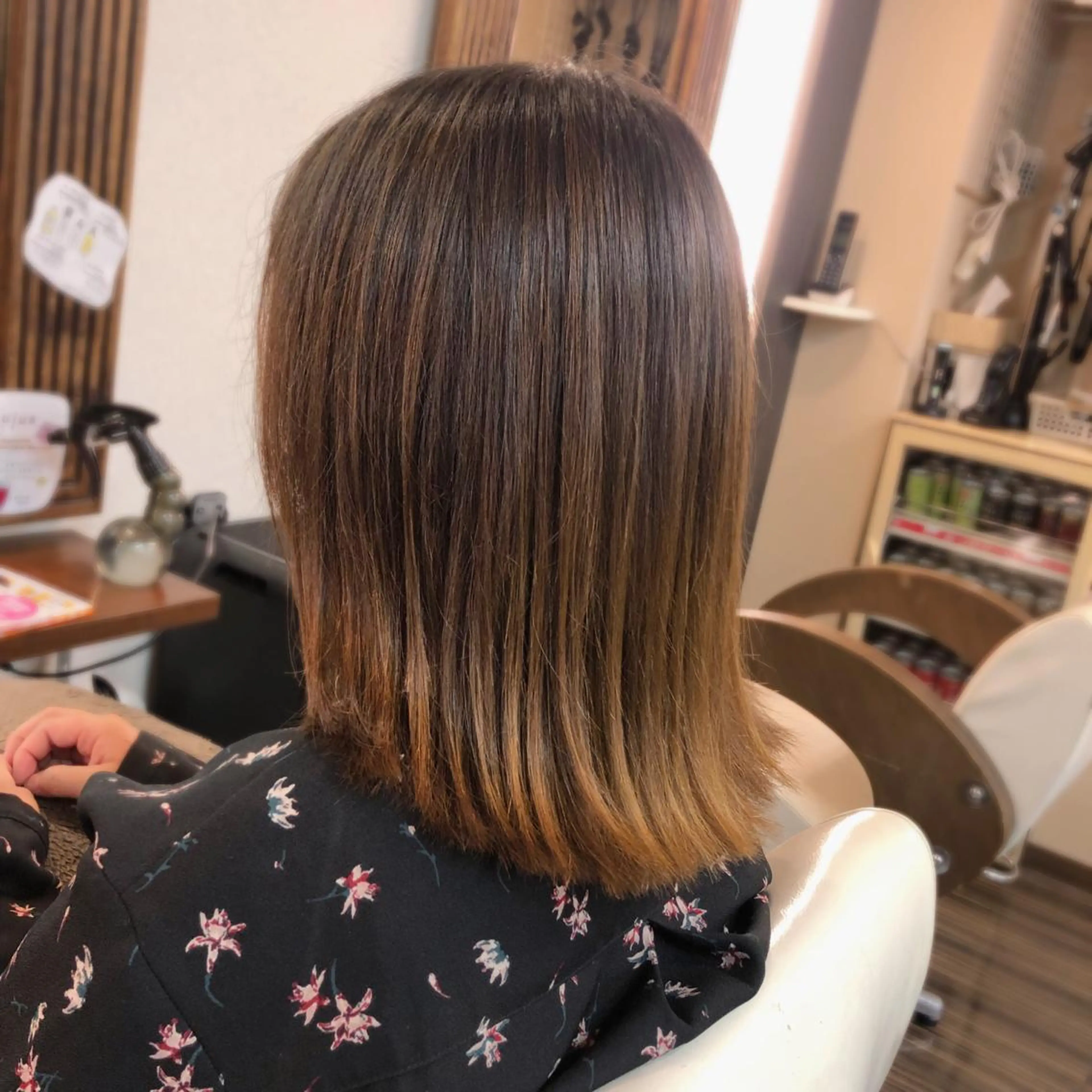 ミディアム カット トリートメント 山崎 絵莉香のヘアスタイル