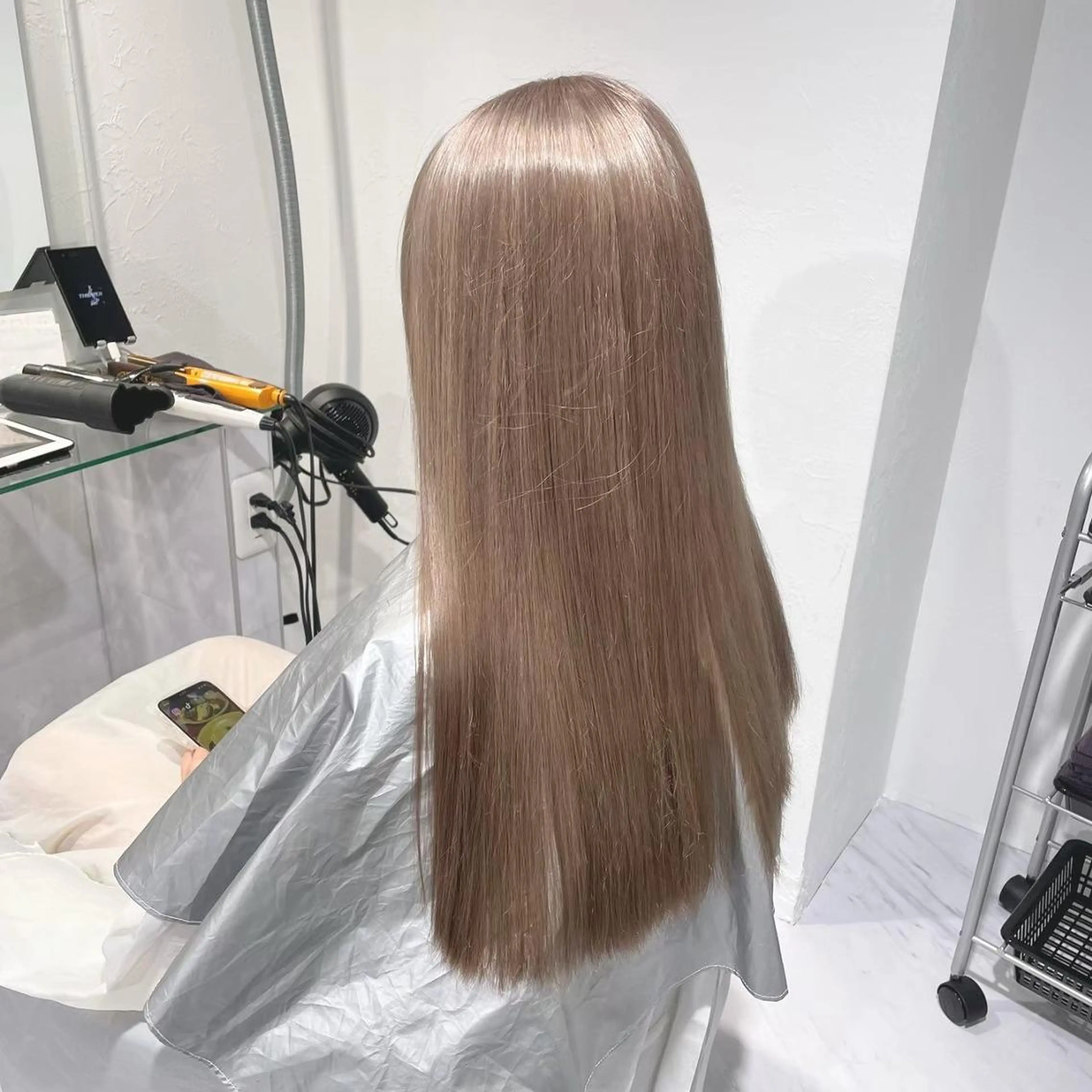 カラー 🤍韓国🤍大人っぽ ベージュ🤍ブラウンのヘアスタイル