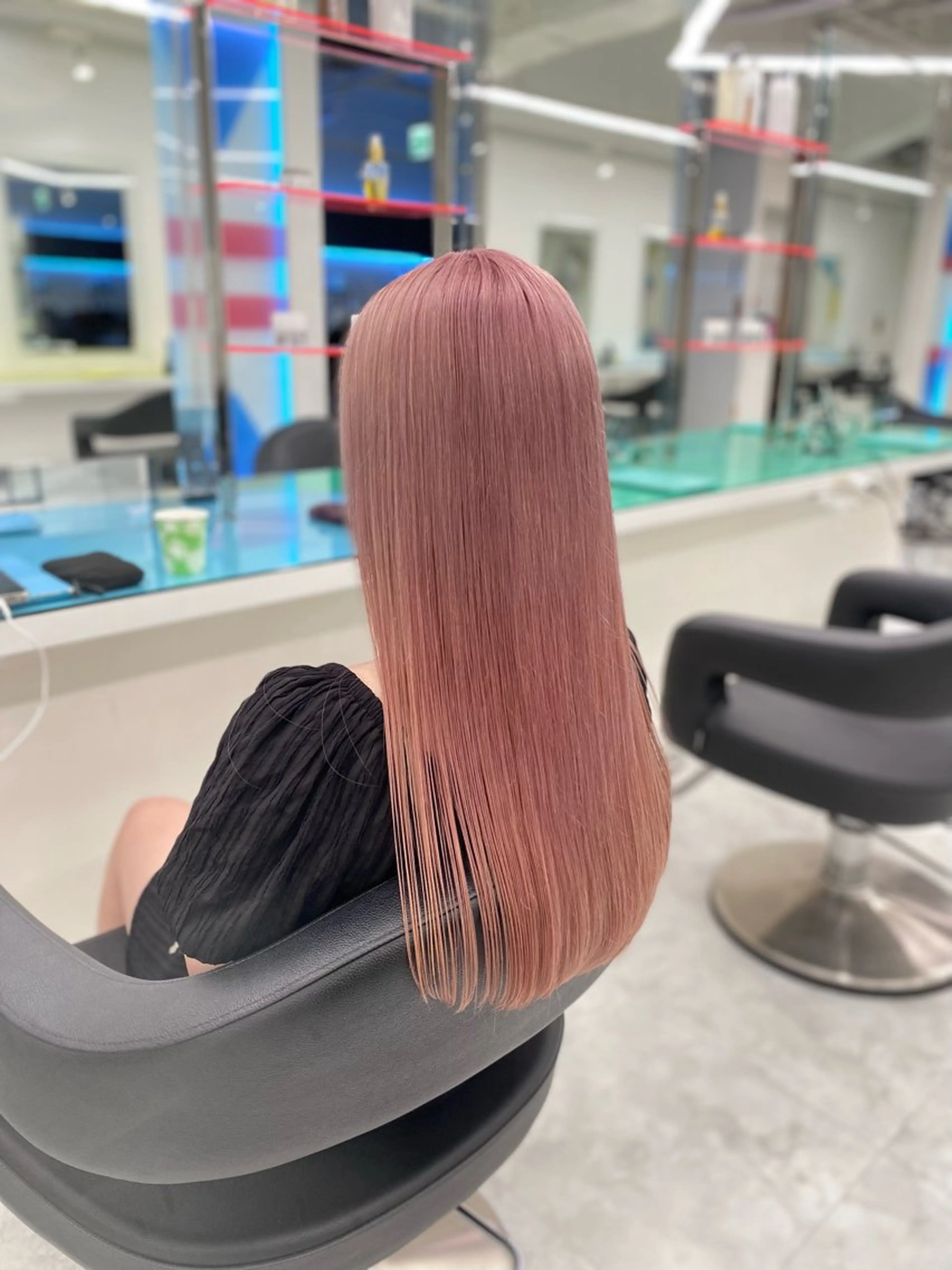 ロング カラー ヘアアレンジ トレンドモテカラー 🩷色落ちまで可愛くのヘアスタイル