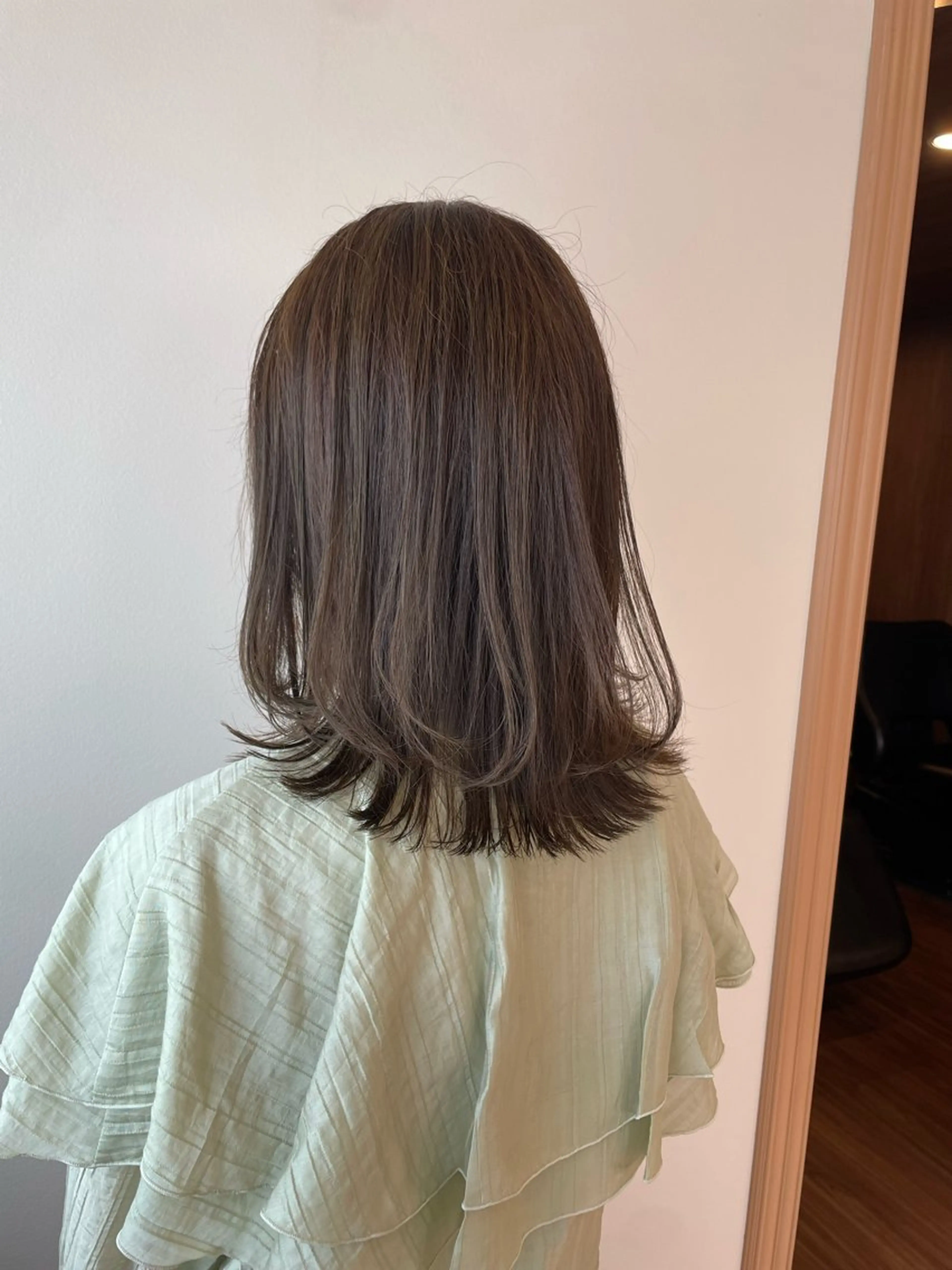ミディアム カラー カット ヘアカラー Osoko Hiyoriのヘアスタイル