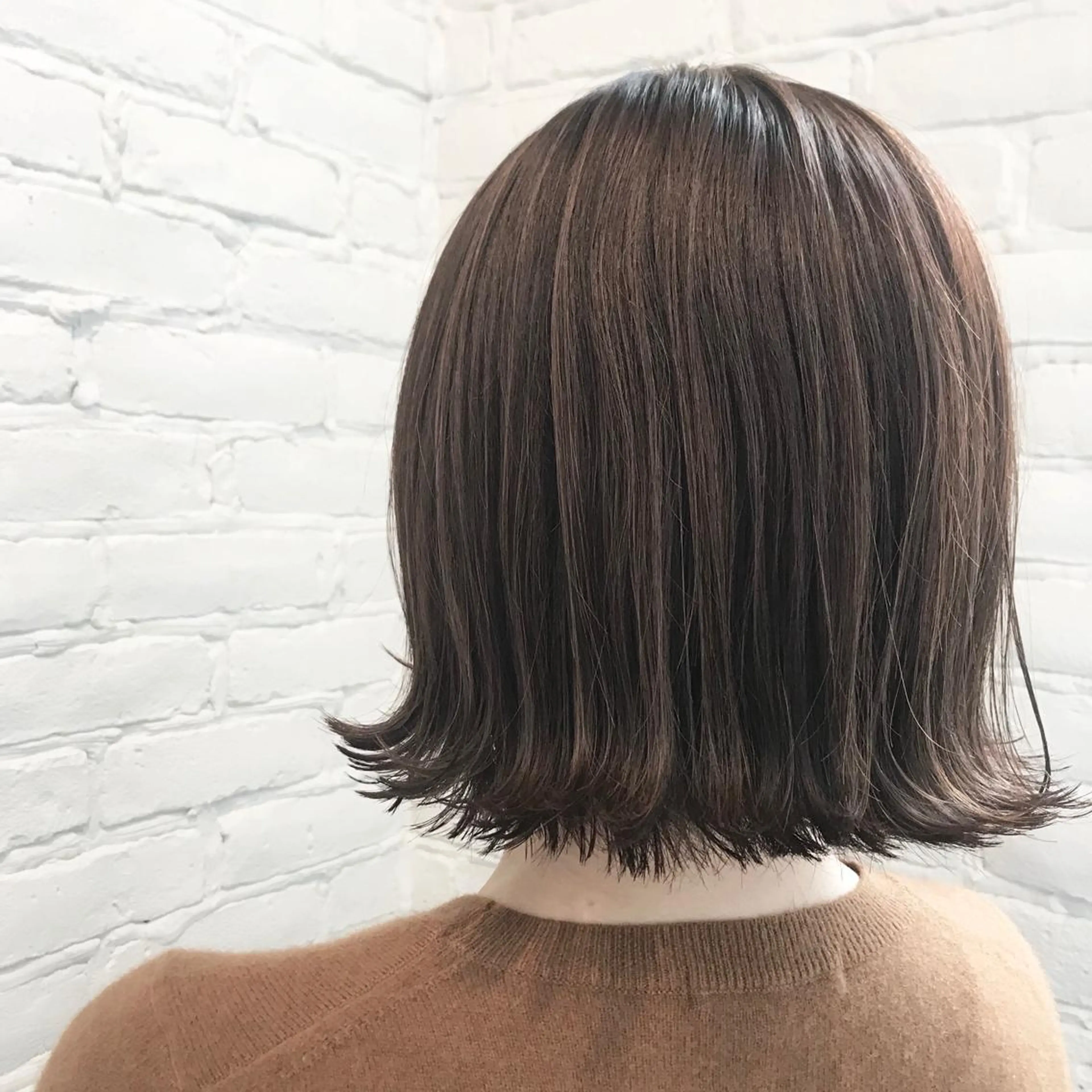 ミディアム カラー いけだ　ひかり ハイライトくびれヘアのヘアスタイル