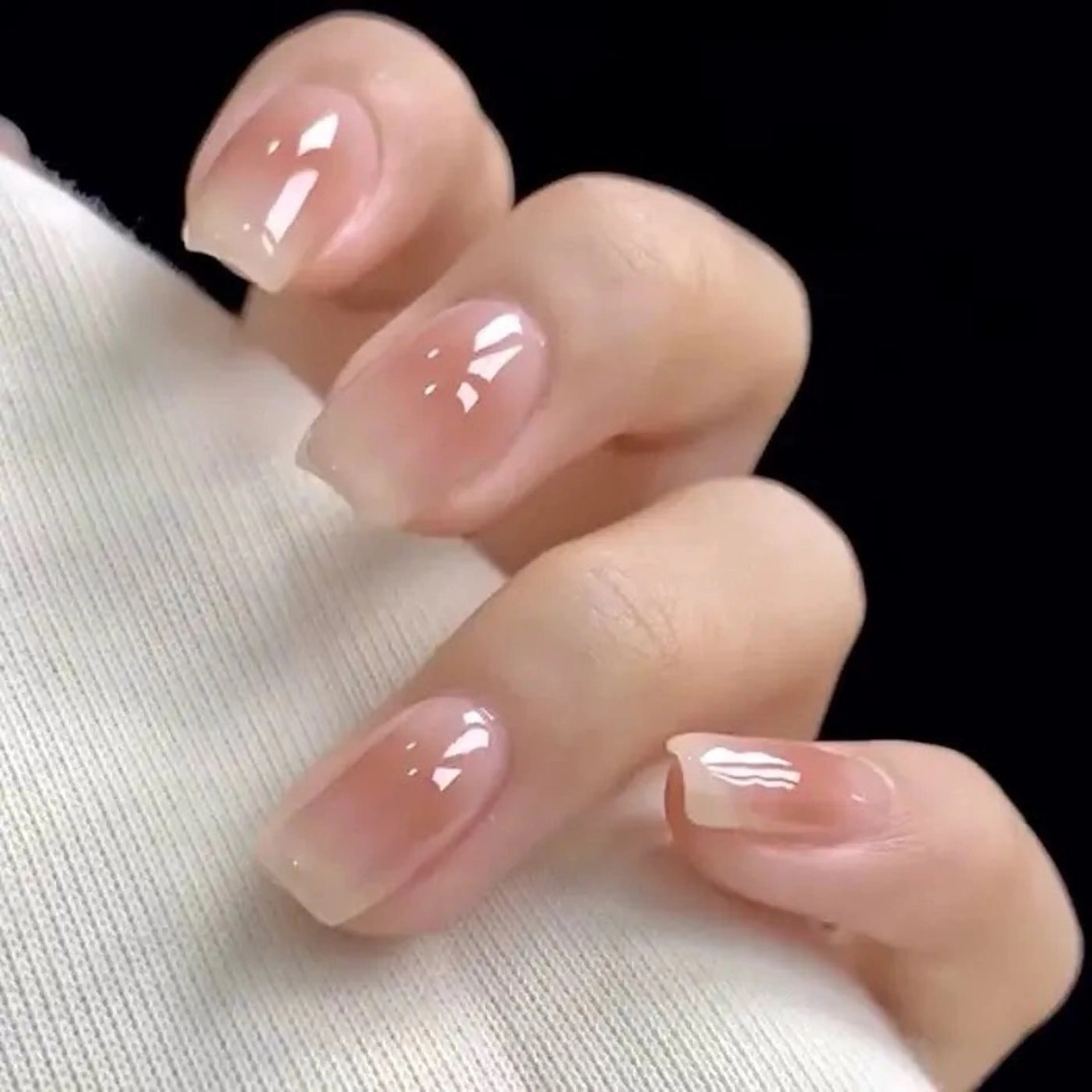 ネイル Alra アルラのネイルデザイン