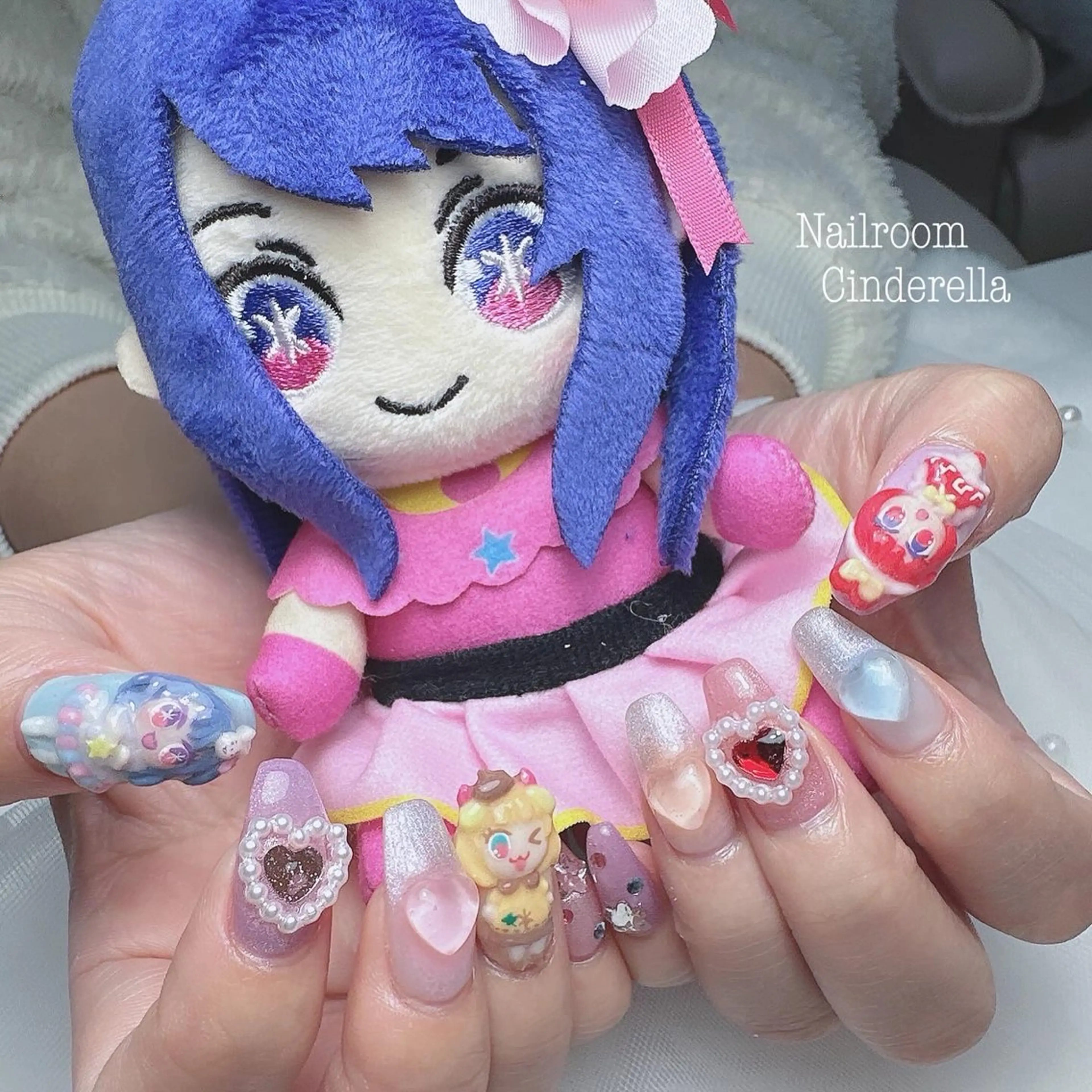 ネイル Nailroom. Cinderellaのネイルデザイン
