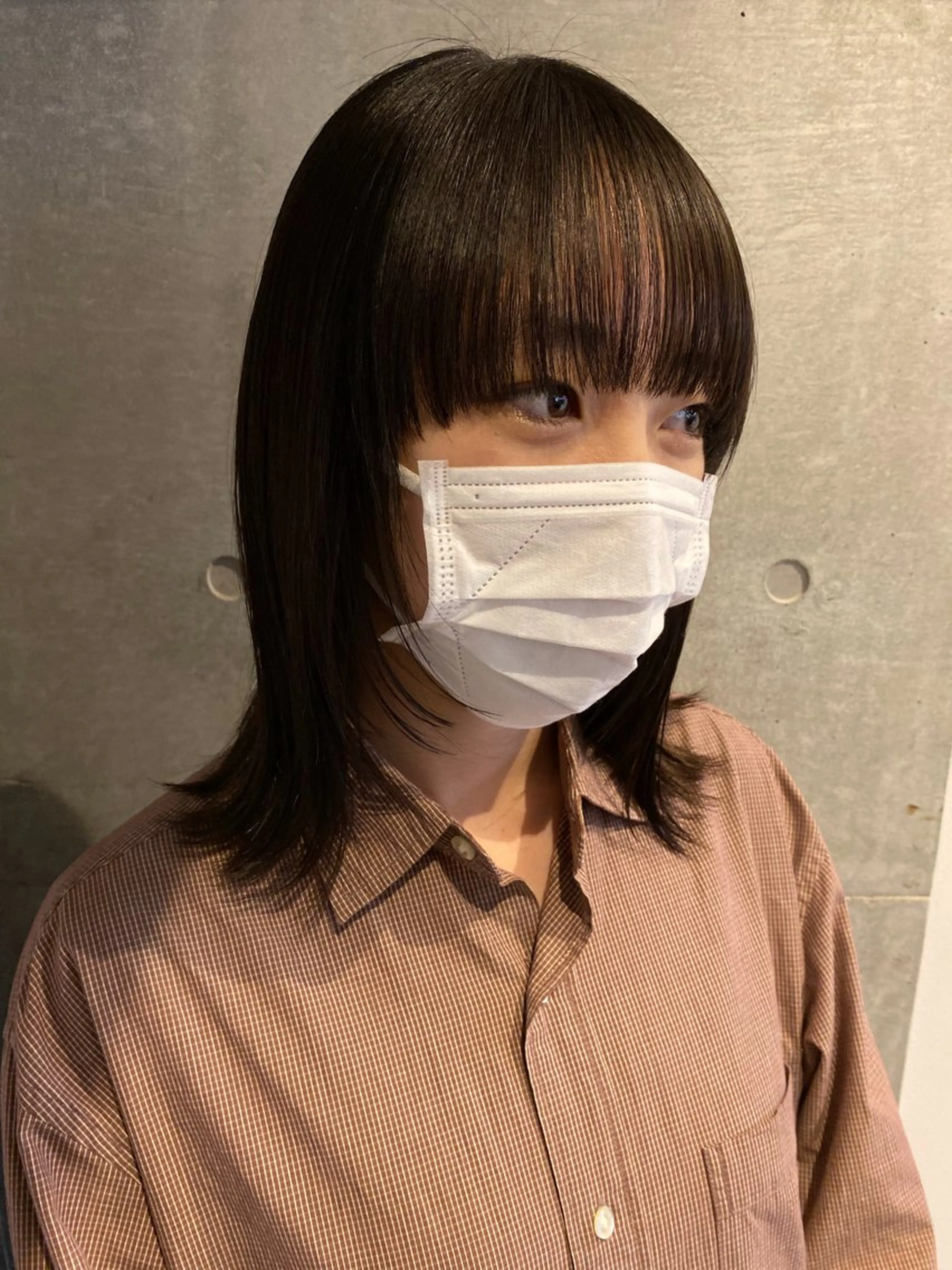 ミディアム カット 室谷 侑奈のヘアスタイル