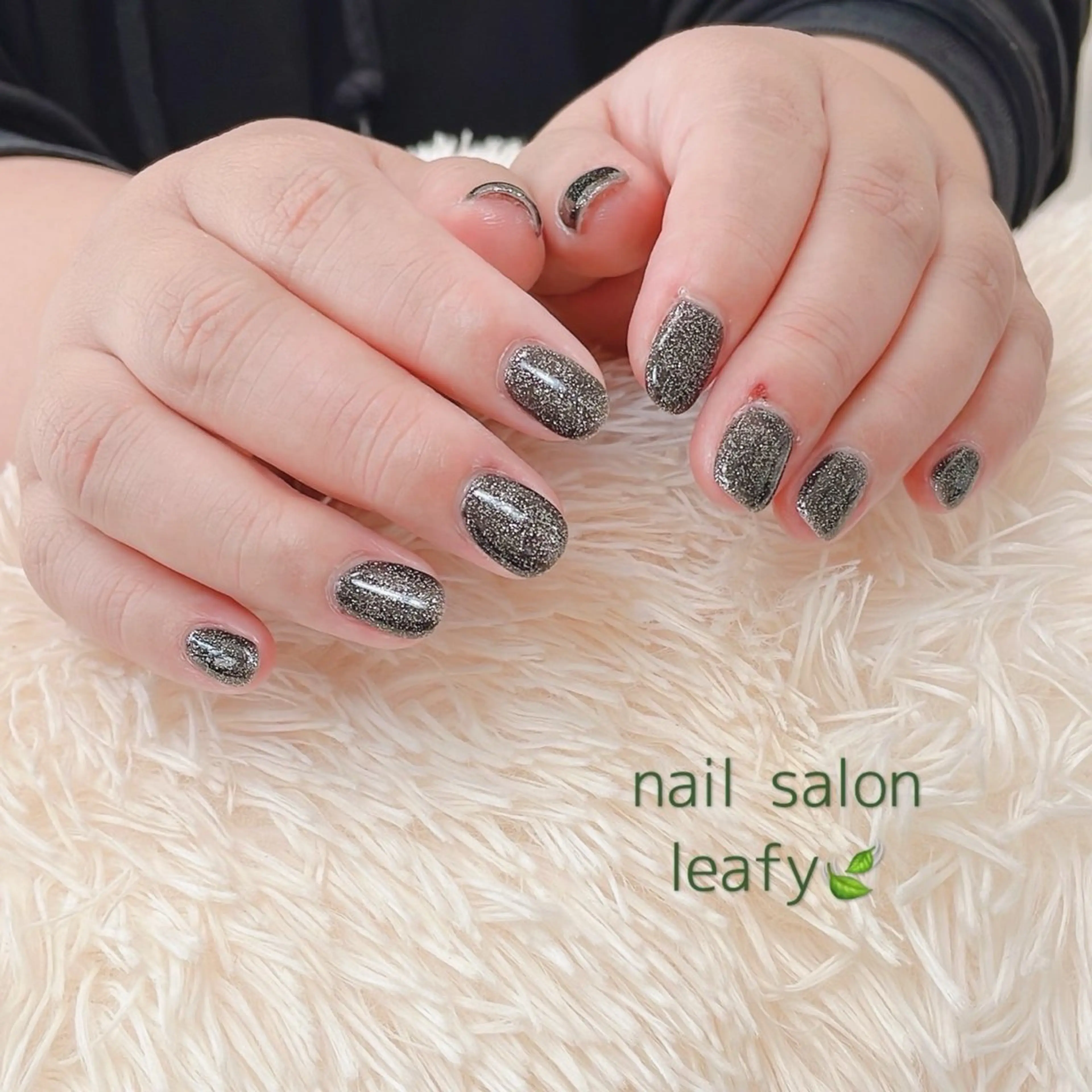 ネイル ラメ(グリッター) ワンカラーネイル ハンドネイル ネイルサロン leafyのネイルデザイン