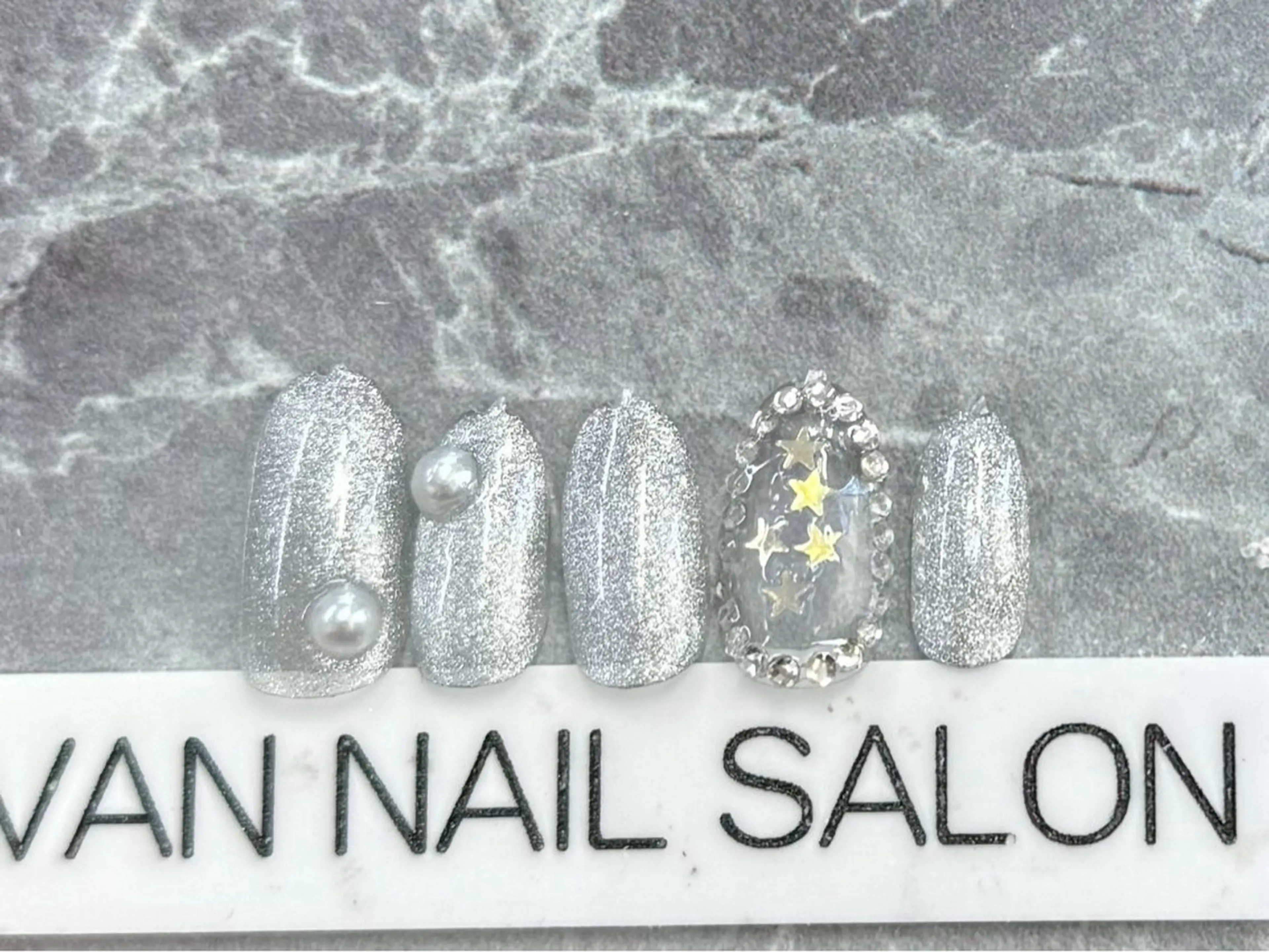 ネイル ハンドネイル Van Nail 本厚木店所属・Van Nail Salonのネイルデザイン