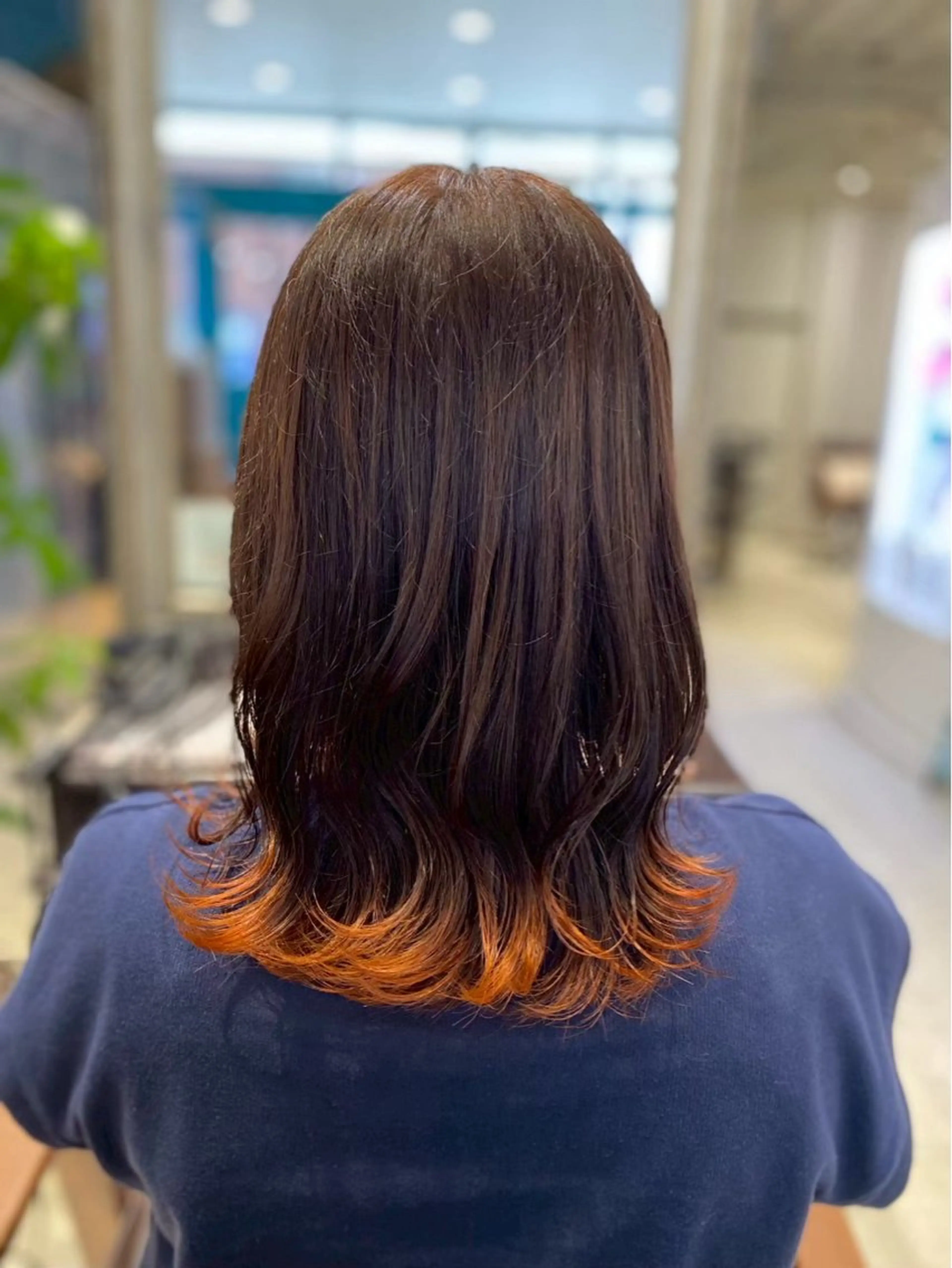 セミロング 暖色カラー｜艶髪｜ 🥨AIKA🥨のヘアスタイル