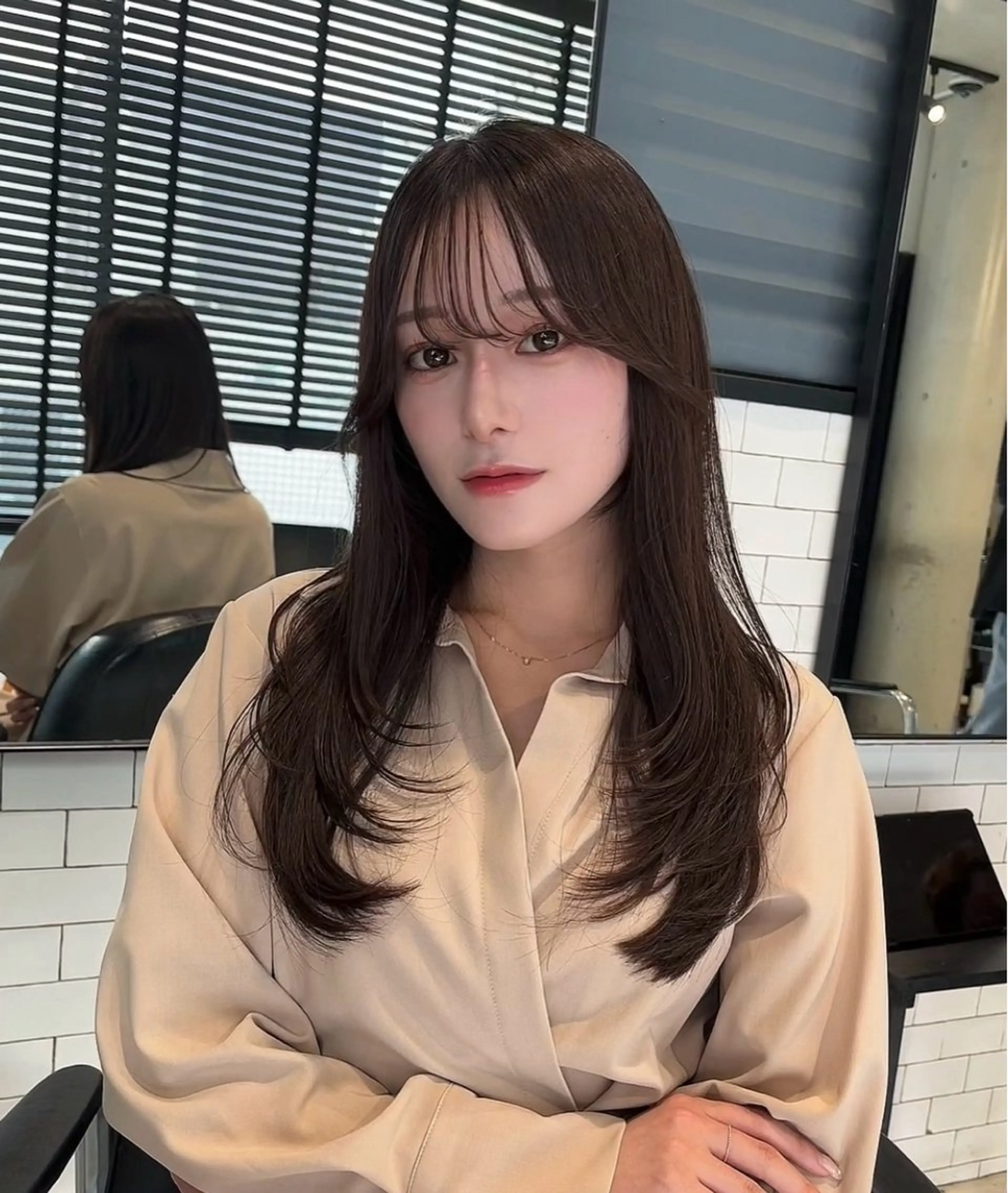 セミロング カラー カット ヘアカラー トリートメント 🌫️大人韓国ヘア 🌫️naoyaのヘアスタイル
