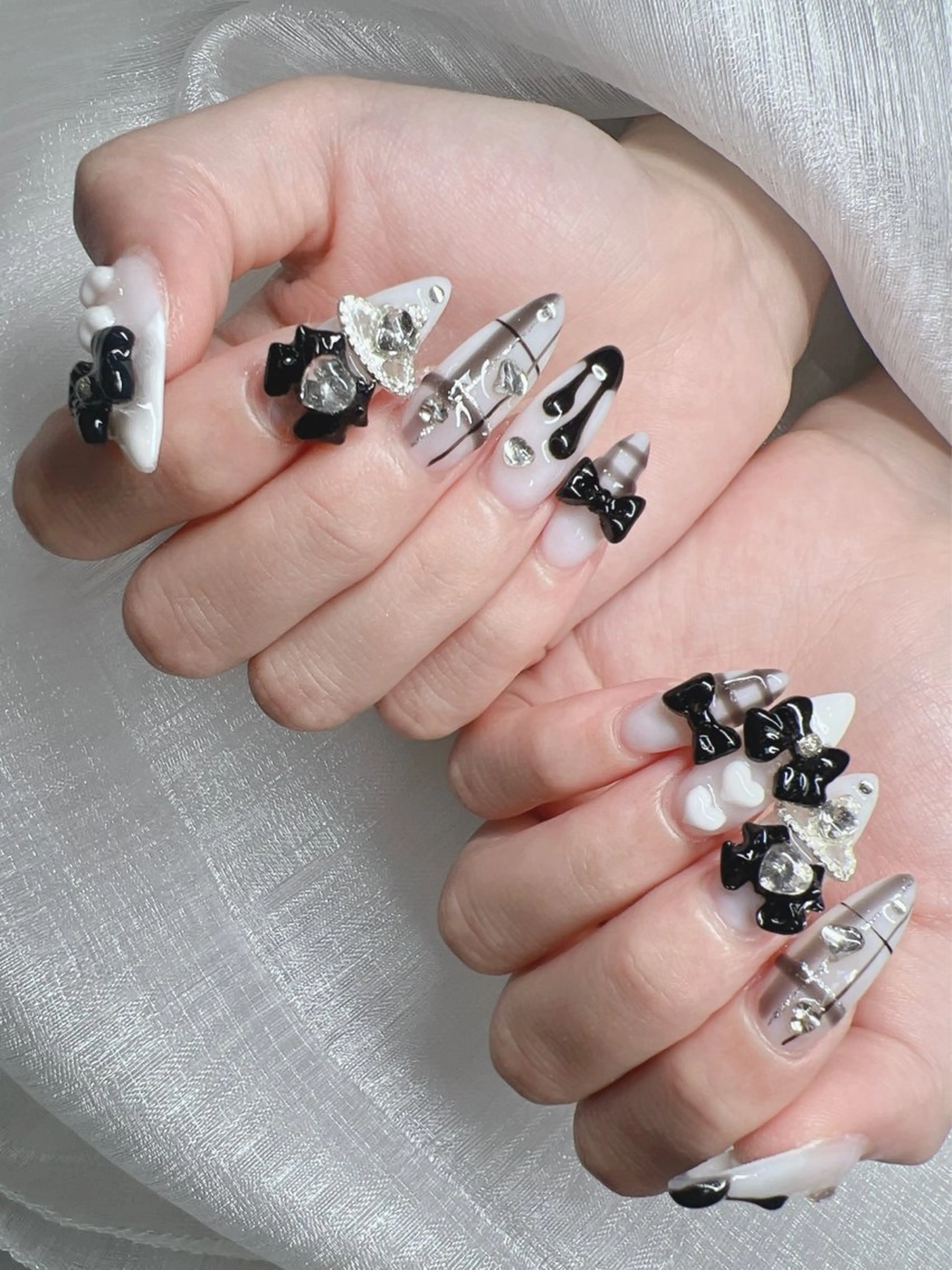ネイル 長さ出し グラデーション キラキラネイル マグネットネイル ニュアンスネイル ハンドネイル Lee Nails チップ長さだし専門店のネイルデザイン