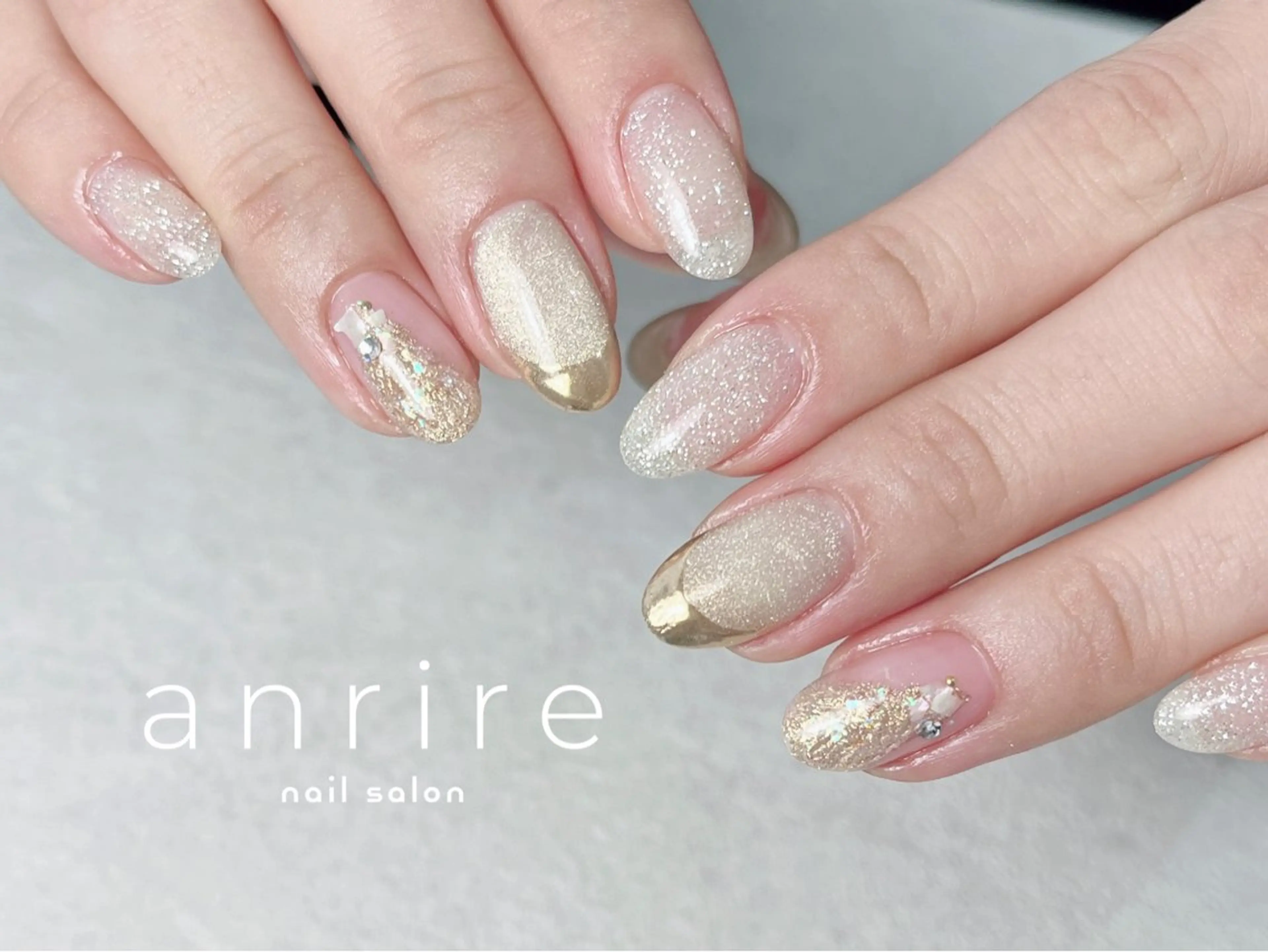 ネイル フラッシュネイル フレンチネイル ジェルネイル グリーン キラキラネイル ハンドネイル nail salon anrire〜アンリール〜所属・nailsalon anrireのネイルデザイン