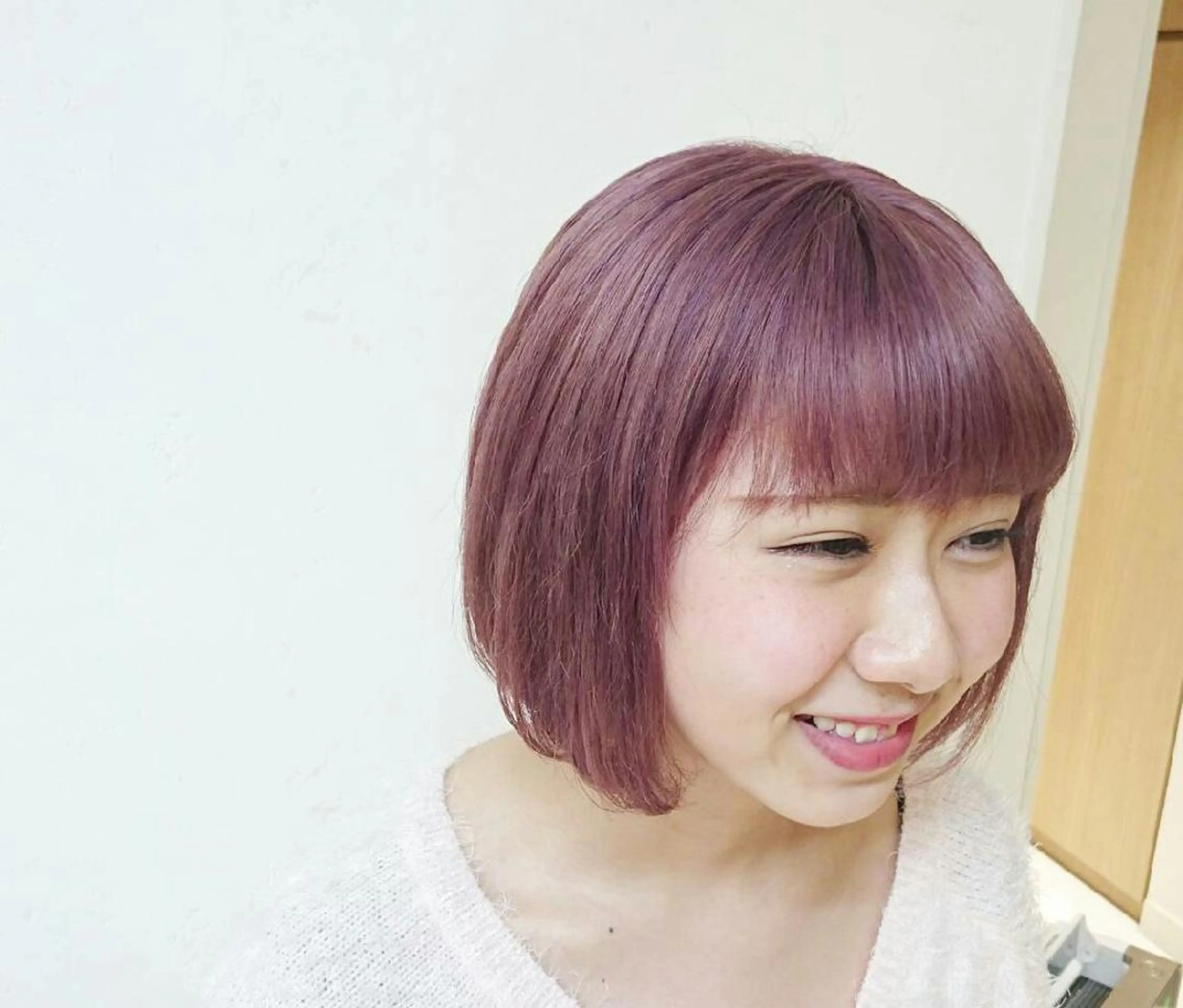 ショート カラー ブリーチ 透明感ハイライト◎ 伊藤夏海のヘアスタイル