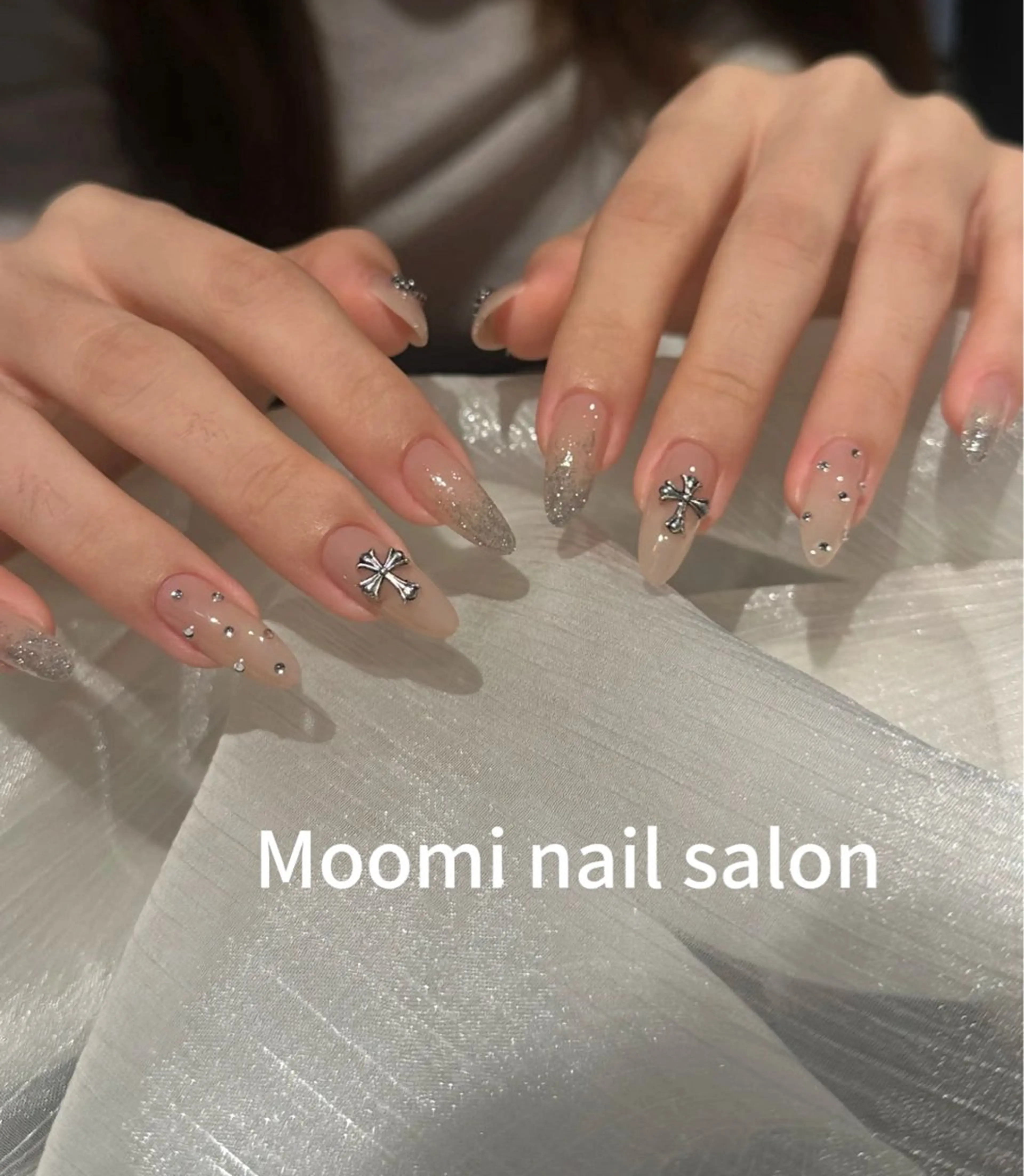 ロング Moomi あずりのネイルデザイン