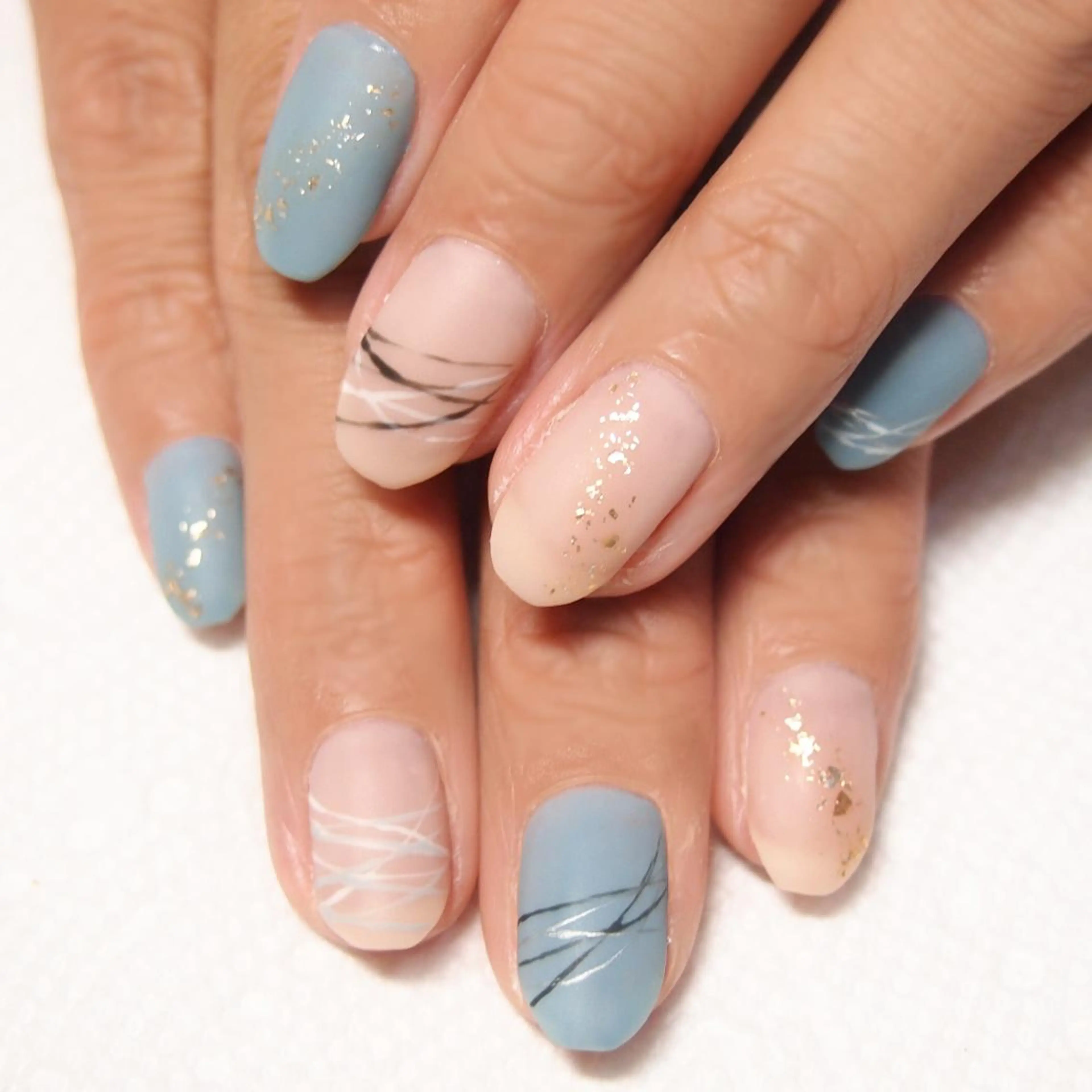 ネイル 山田 麻衣のネイルデザイン