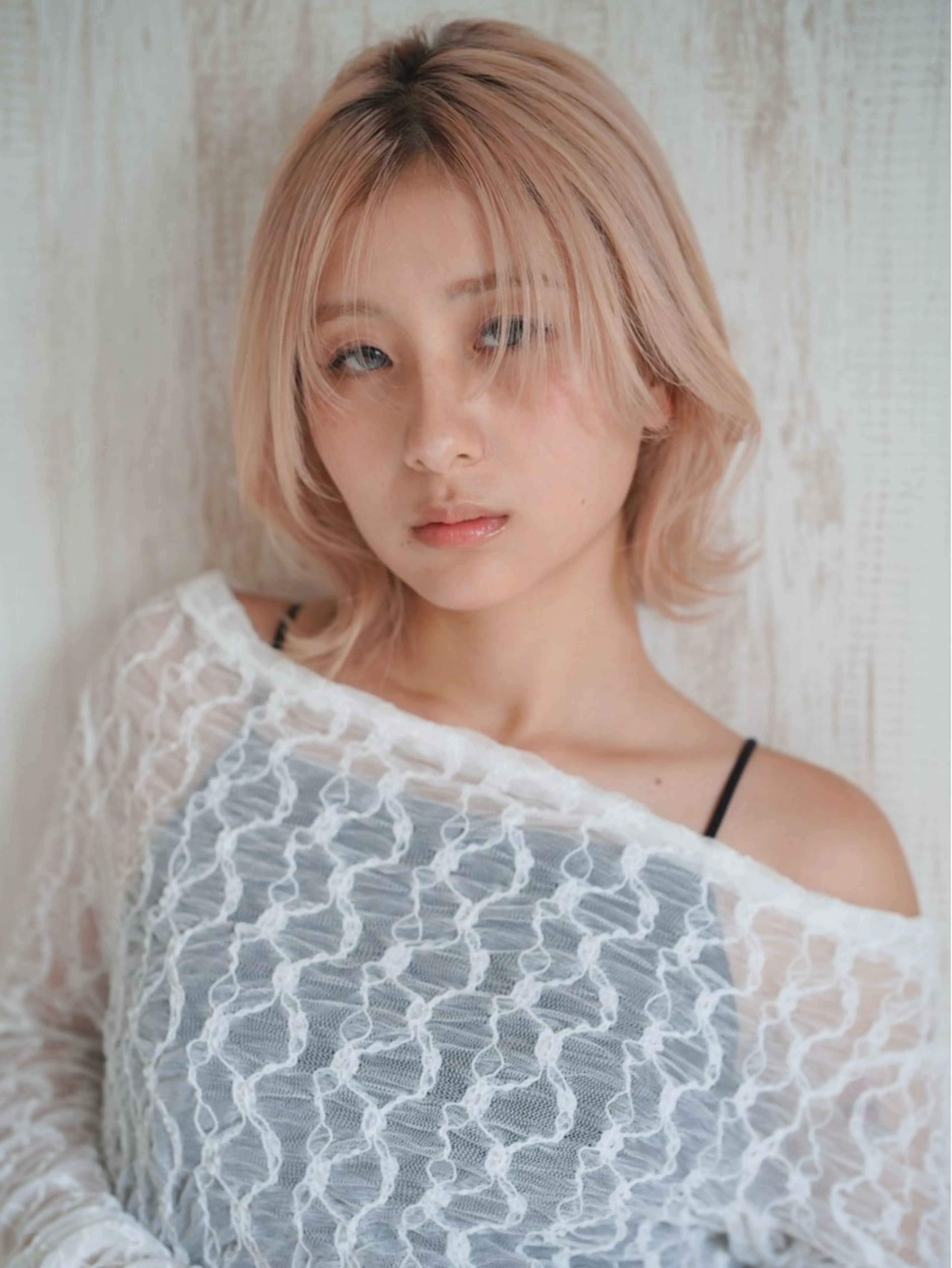 セミロング カラー 幕内 梨乃亜のヘアスタイル