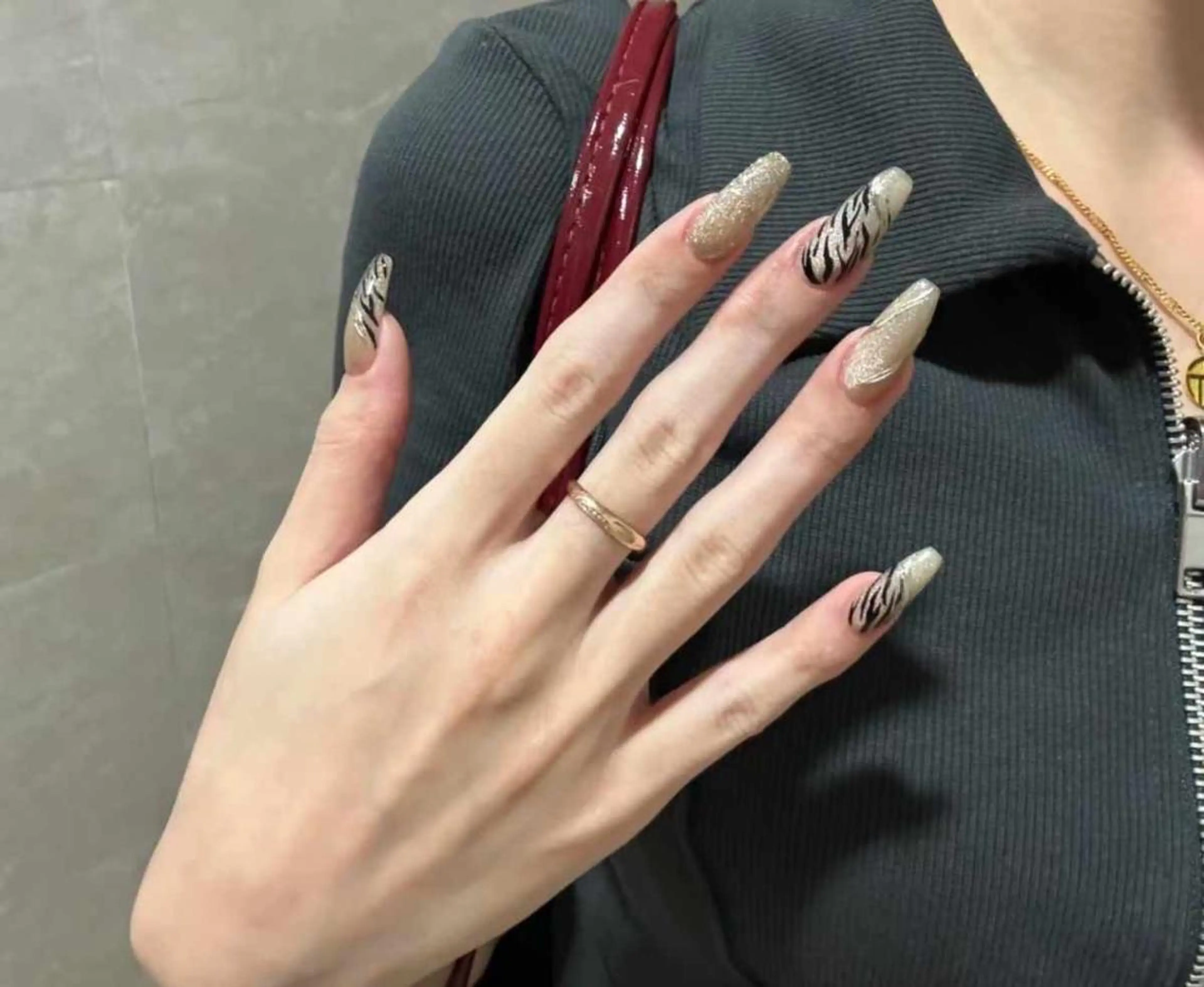 ネイル VIVIAN リサのネイルデザイン