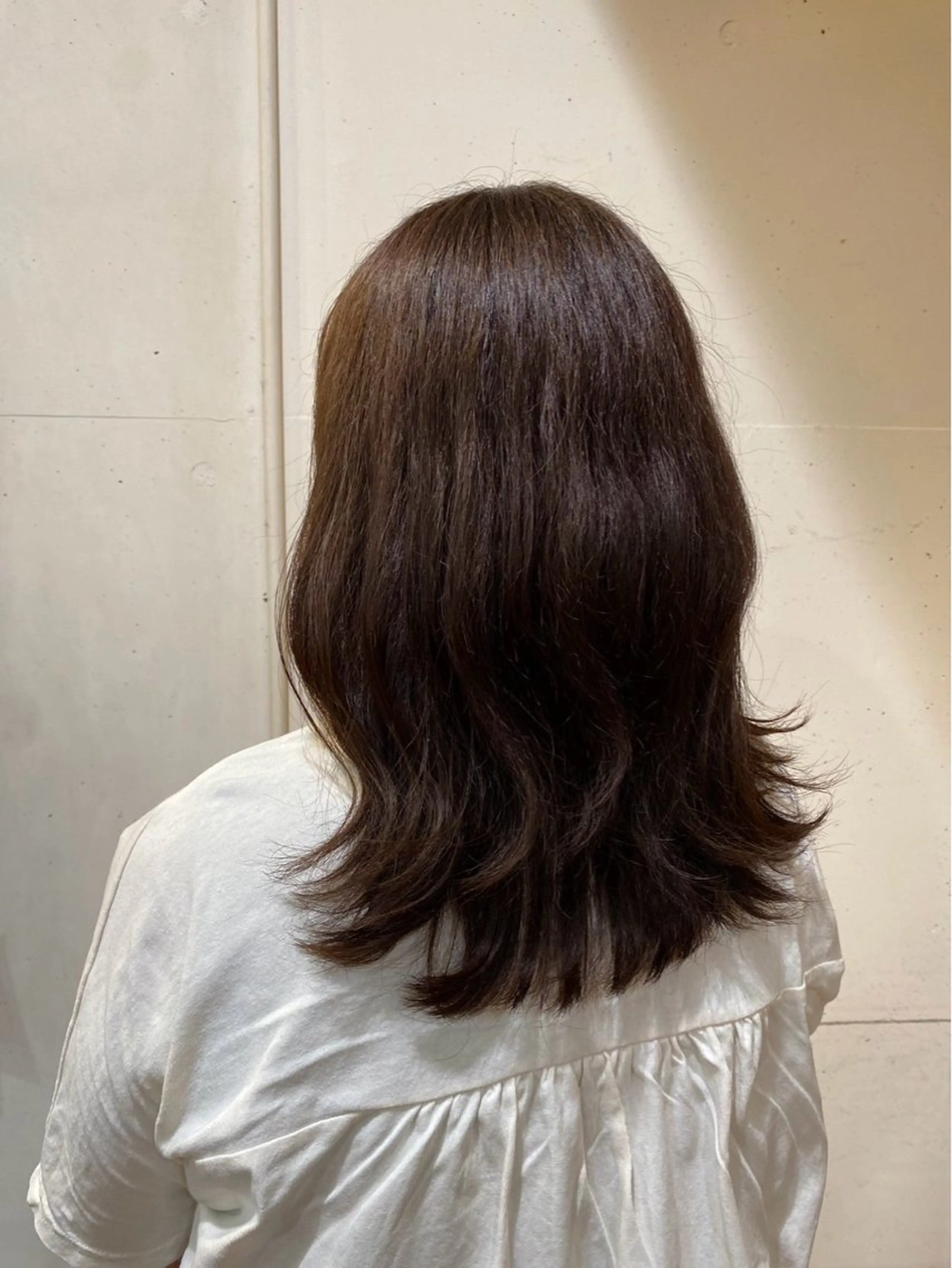 セミロング カラー ブラウンカラー チョコレートブラウン organic  mind所属・松本 菜花のヘアスタイル
