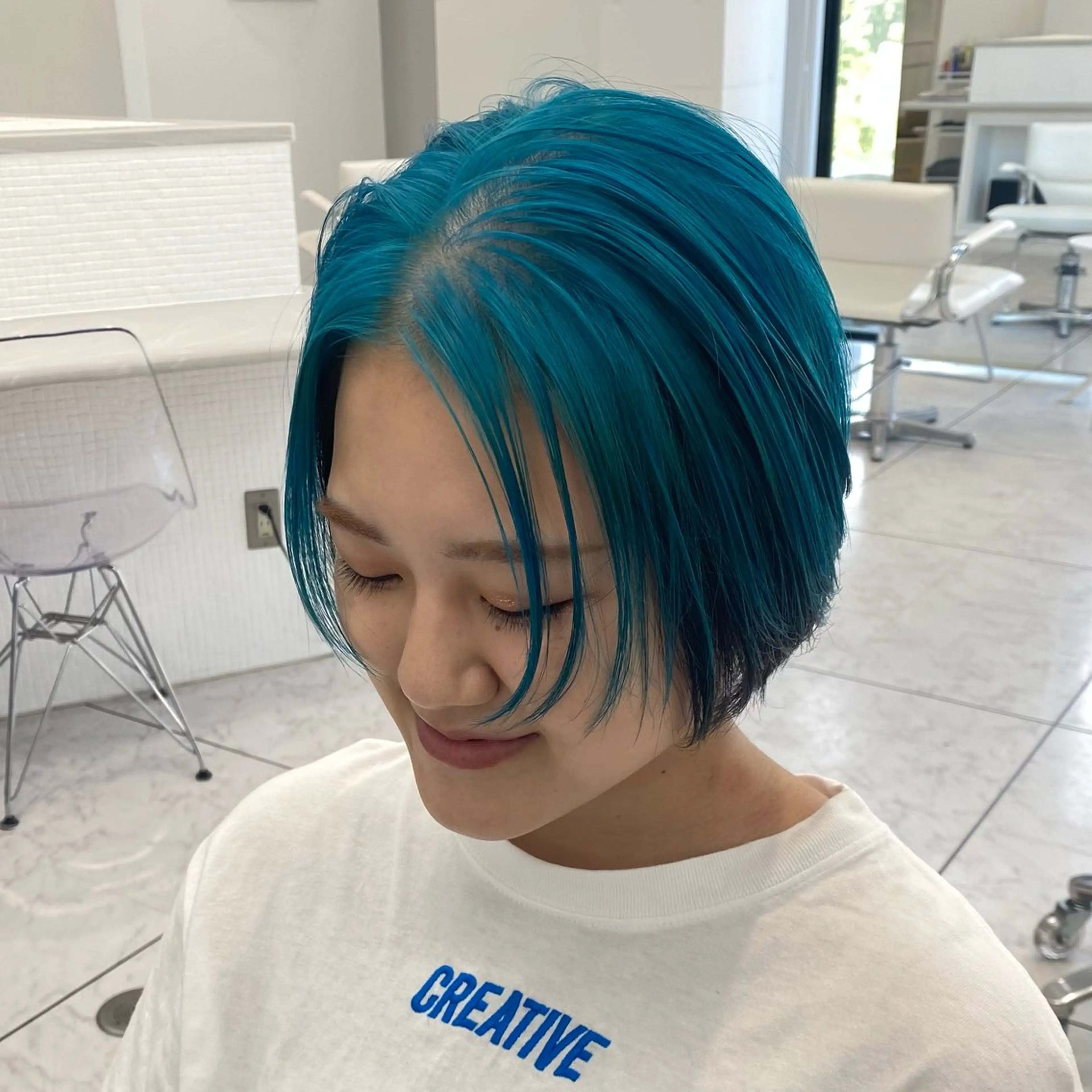 カラー DEAN サナのヘアスタイル