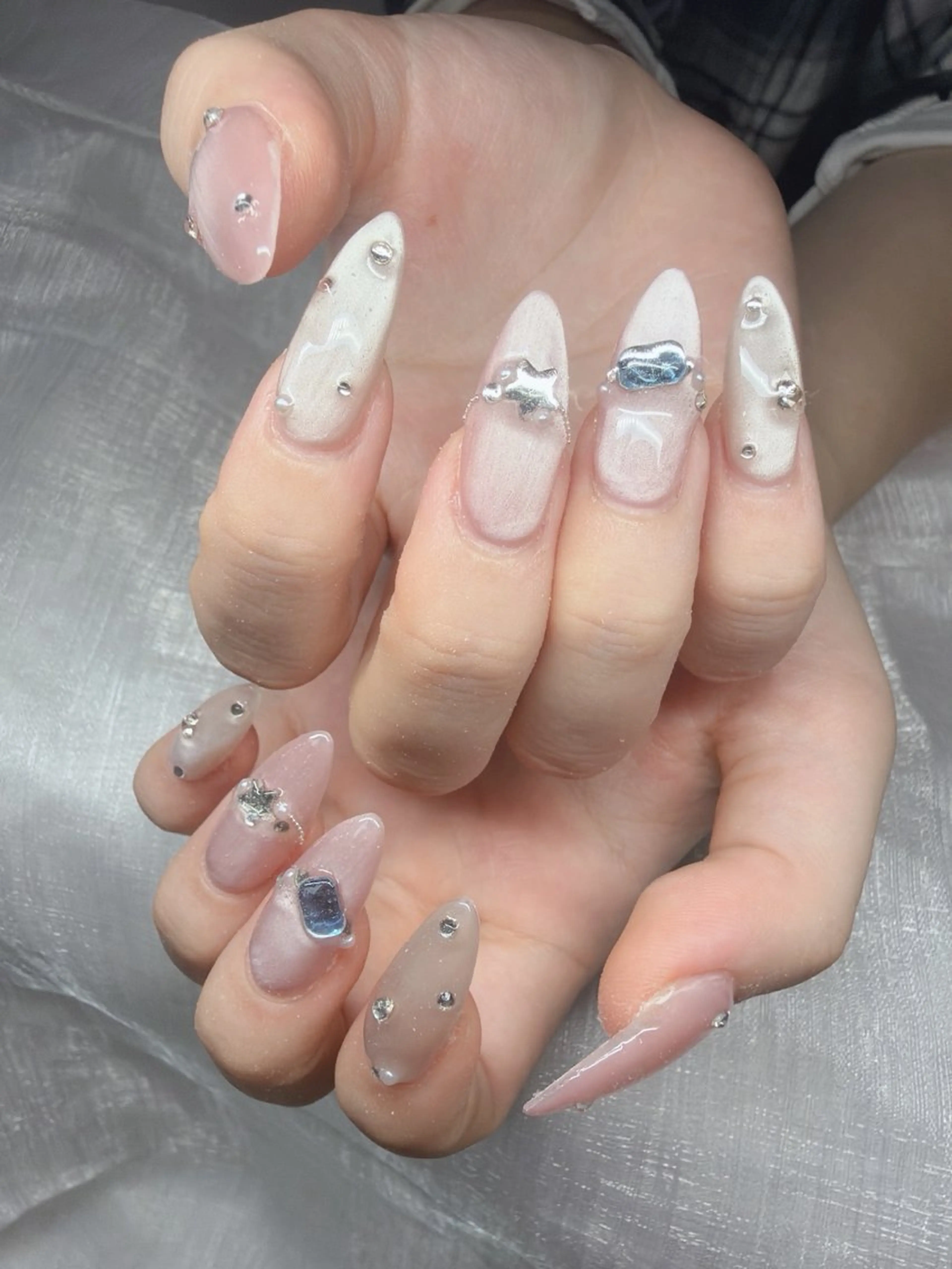 ネイル ハンドネイル Lee Nailsのネイルデザイン