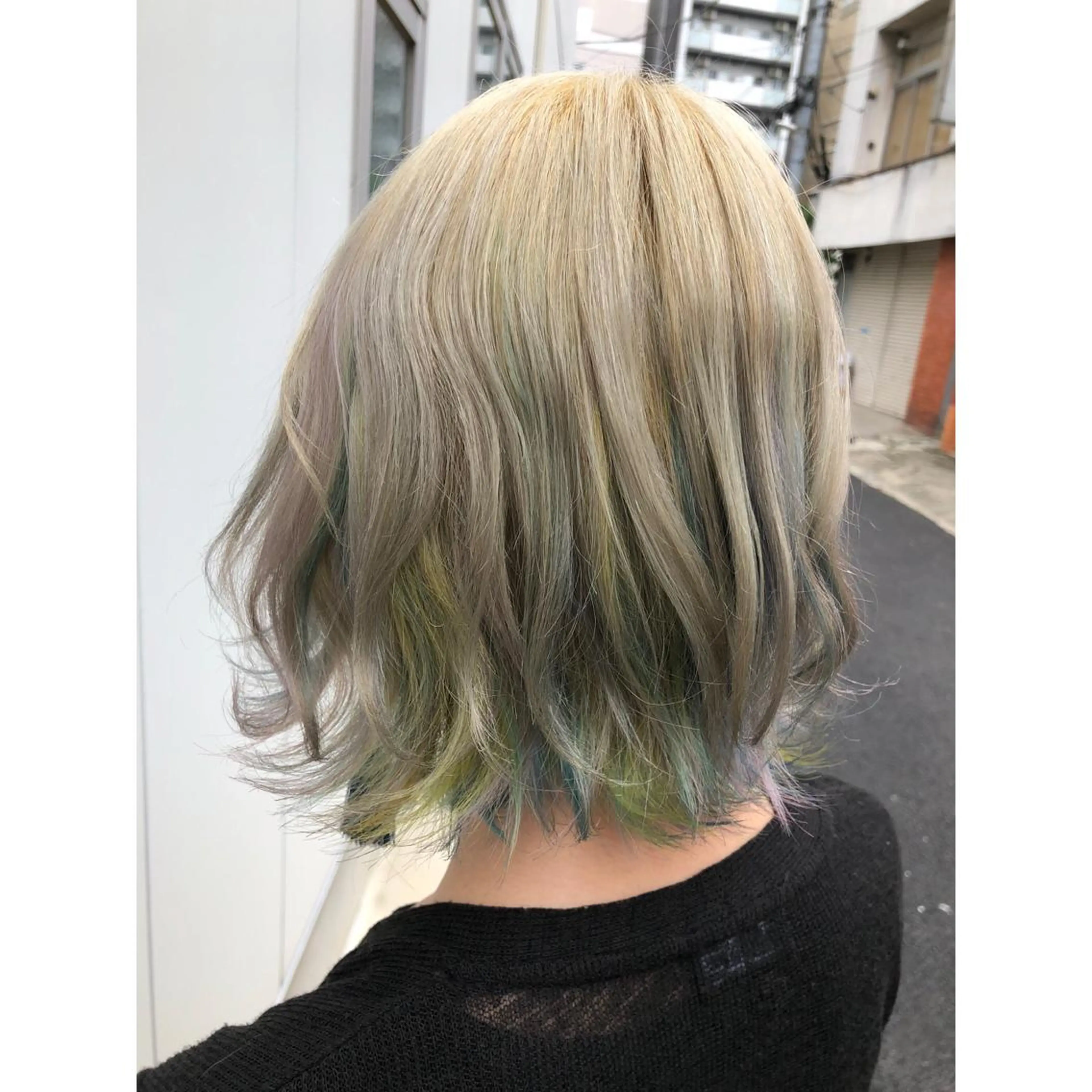 ショート カラー ユニコーンカラー パーソナルカラー診断 できます　木曽　主博のヘアスタイル