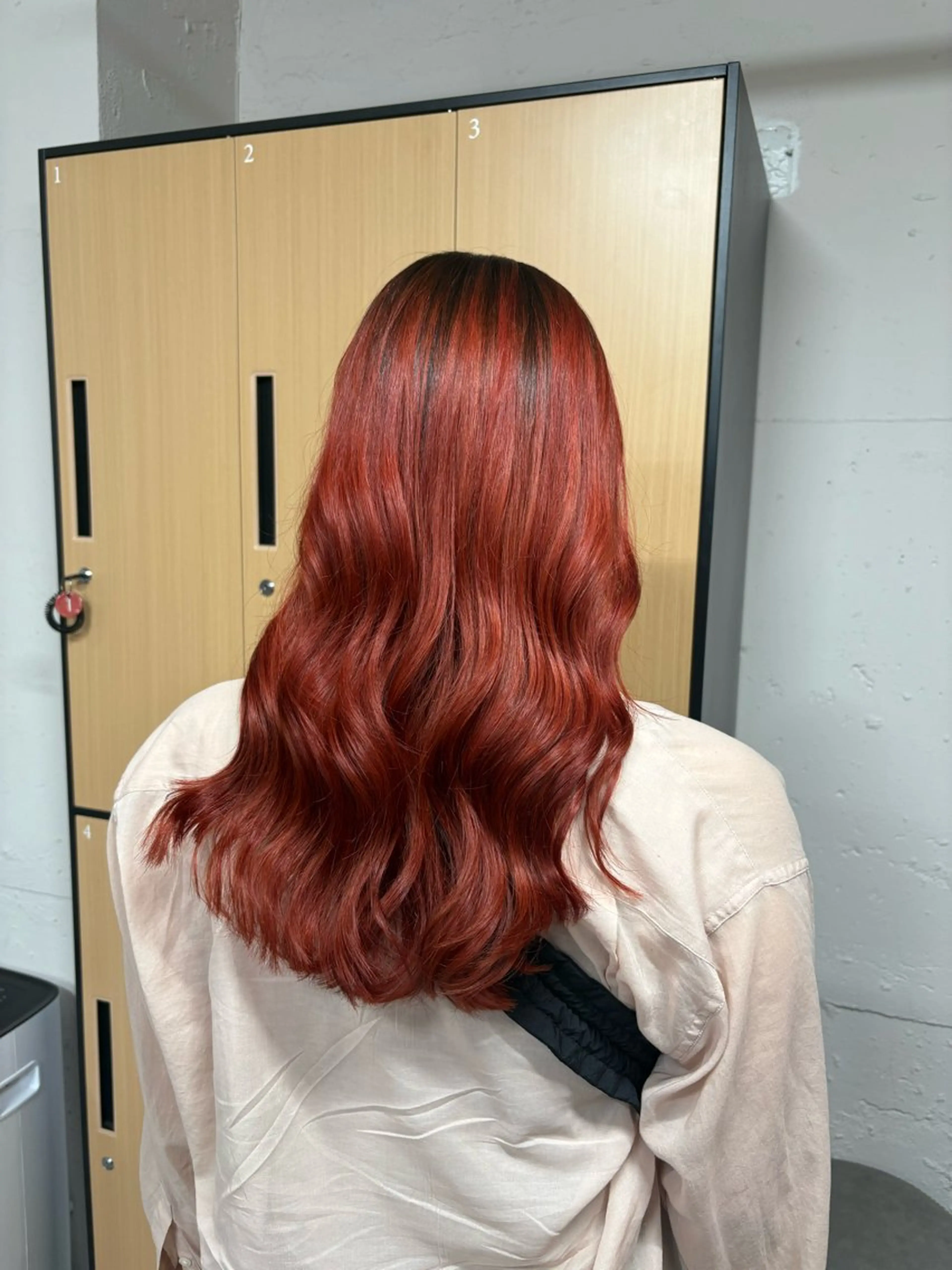 ロング ヘアカラー tokute 中野真咲🐺のヘアスタイル