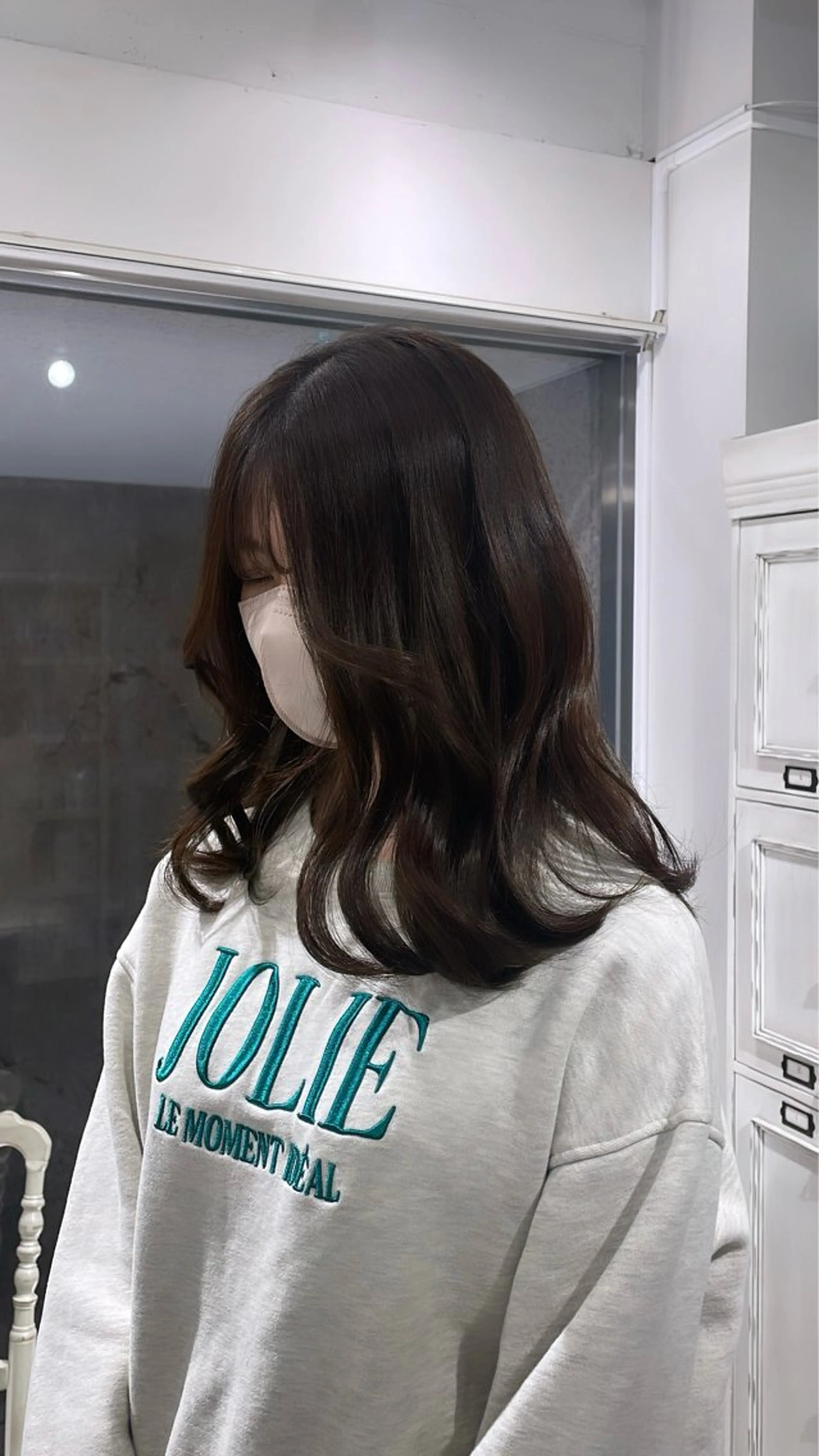 ロング カラー ブラウンカラー 顔周りカット CreBiA🎀 ayaのマツエク・マツパデザイン