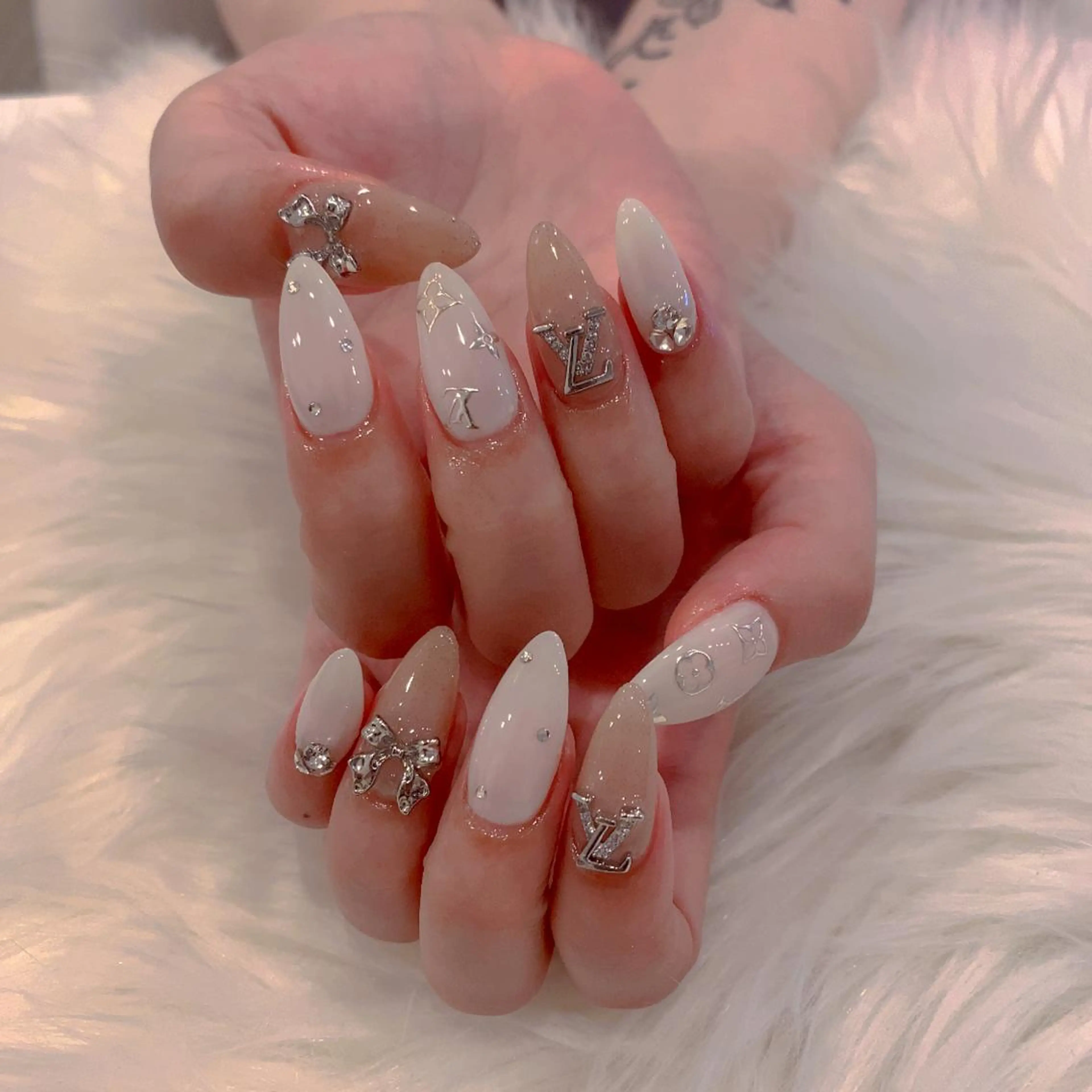 ネイル ハンドネイル Tina nail salonのネイルデザイン
