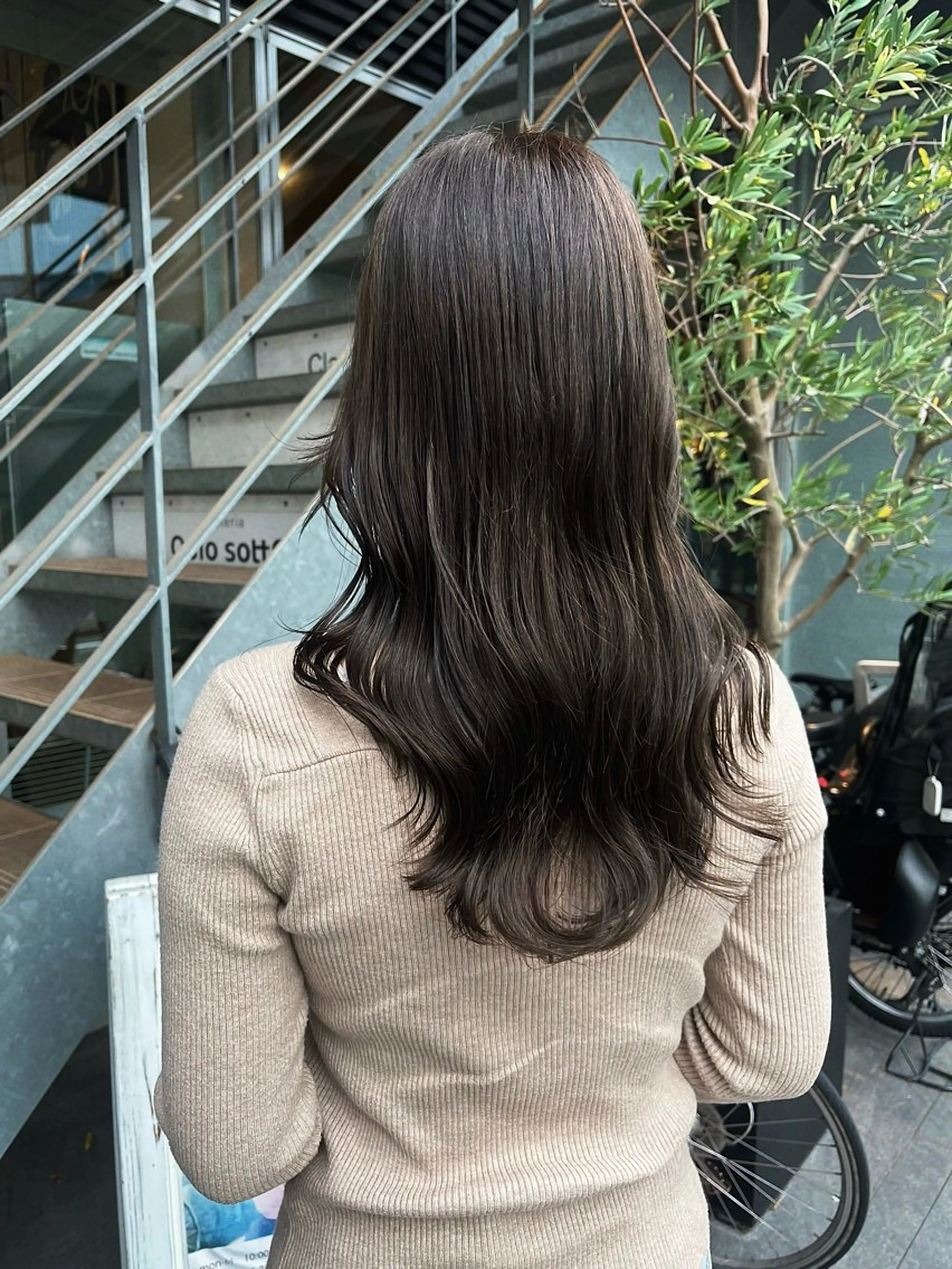 ロング ヘアカラー イケハラ ナナミのヘアスタイル