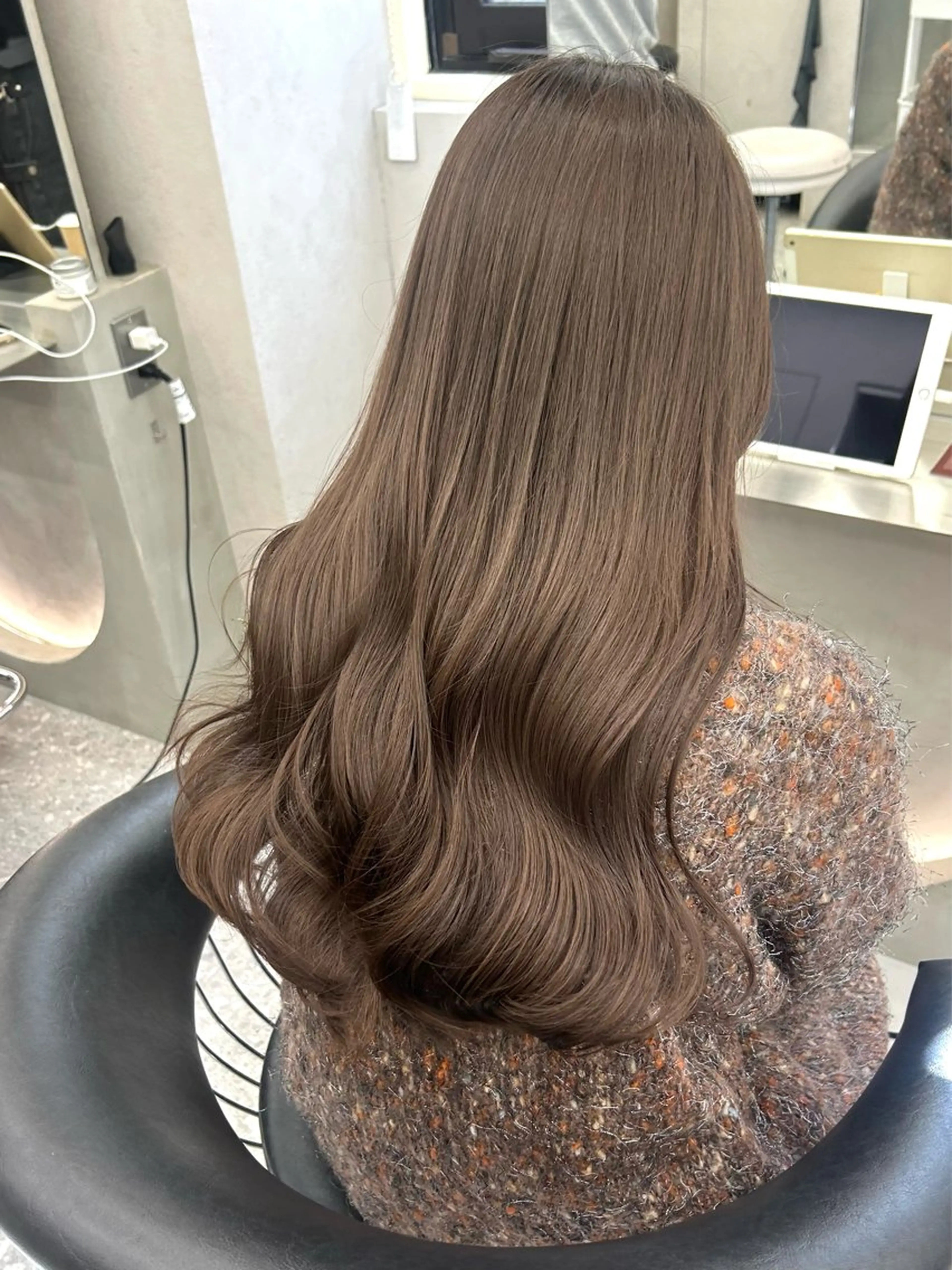セミロング カラー ヘアアレンジ ヘアカラー トリートメント ふみか🎀 ベージュカラーのヘアスタイル